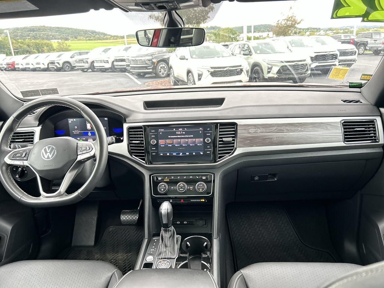 2022 Volkswagen Atlas Cross Sport 3.6L V6 SE w/Technology