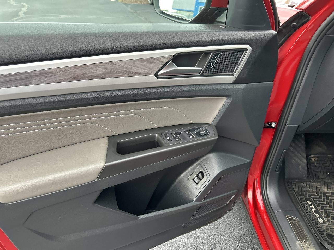 2022 Volkswagen Atlas Cross Sport 3.6L V6 SE w/Technology