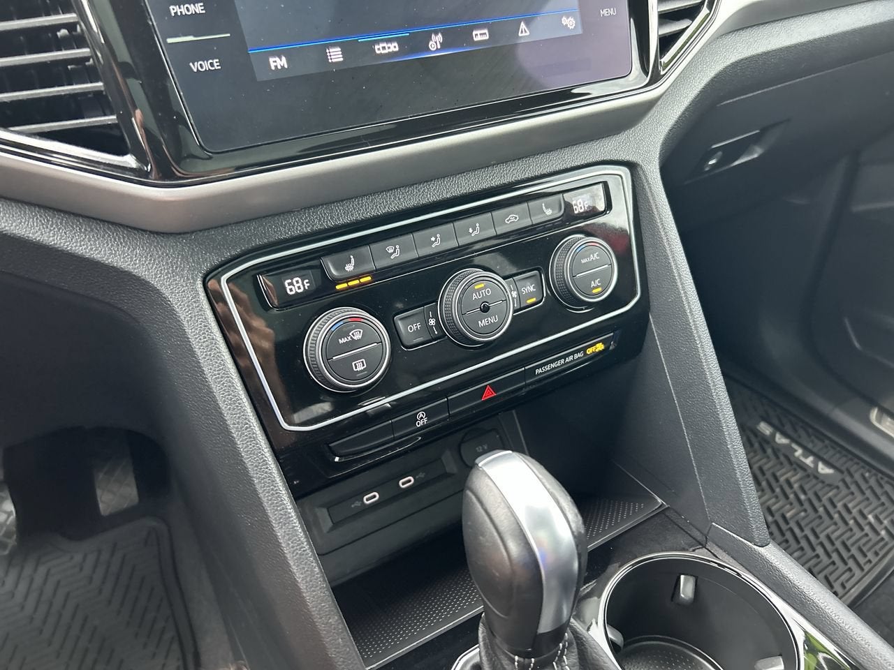 2022 Volkswagen Atlas Cross Sport 3.6L V6 SE w/Technology