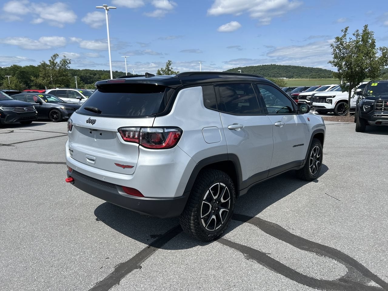 2025 Jeep Compass Trailhawk