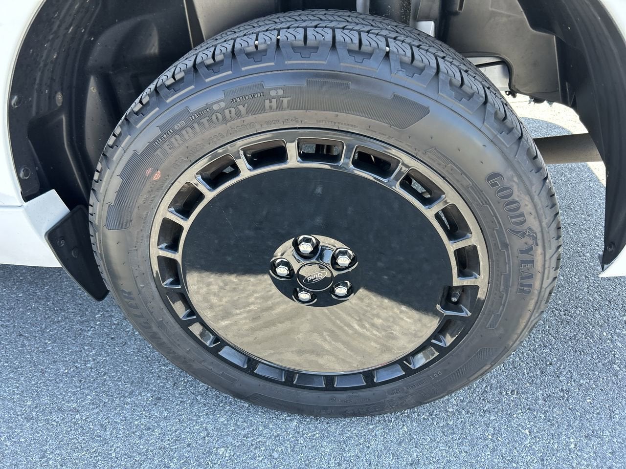 2025 Ford Maverick Lobo Standard