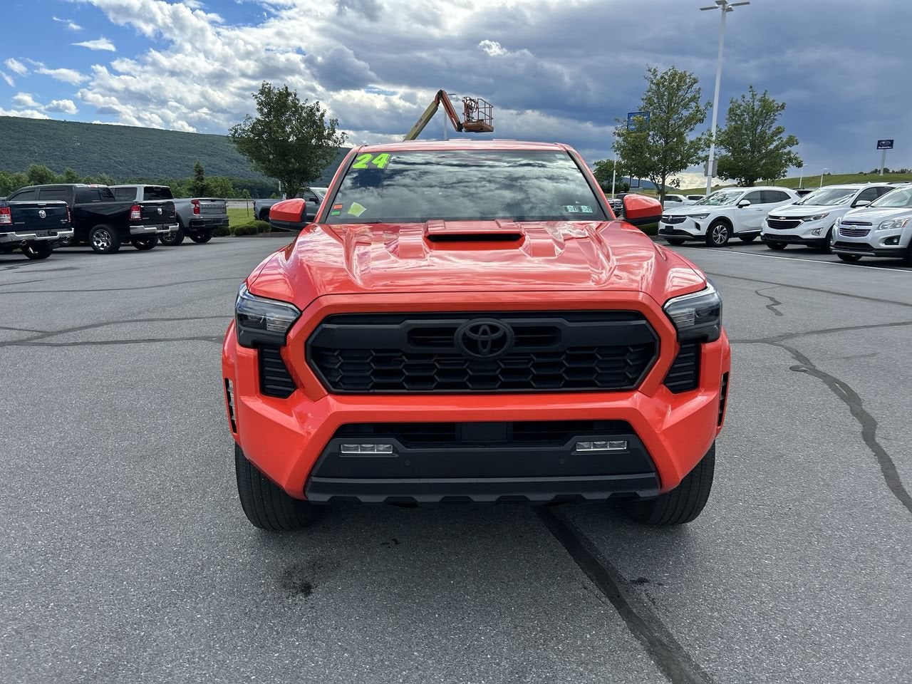 2024 Toyota Tacoma 4WD SR5