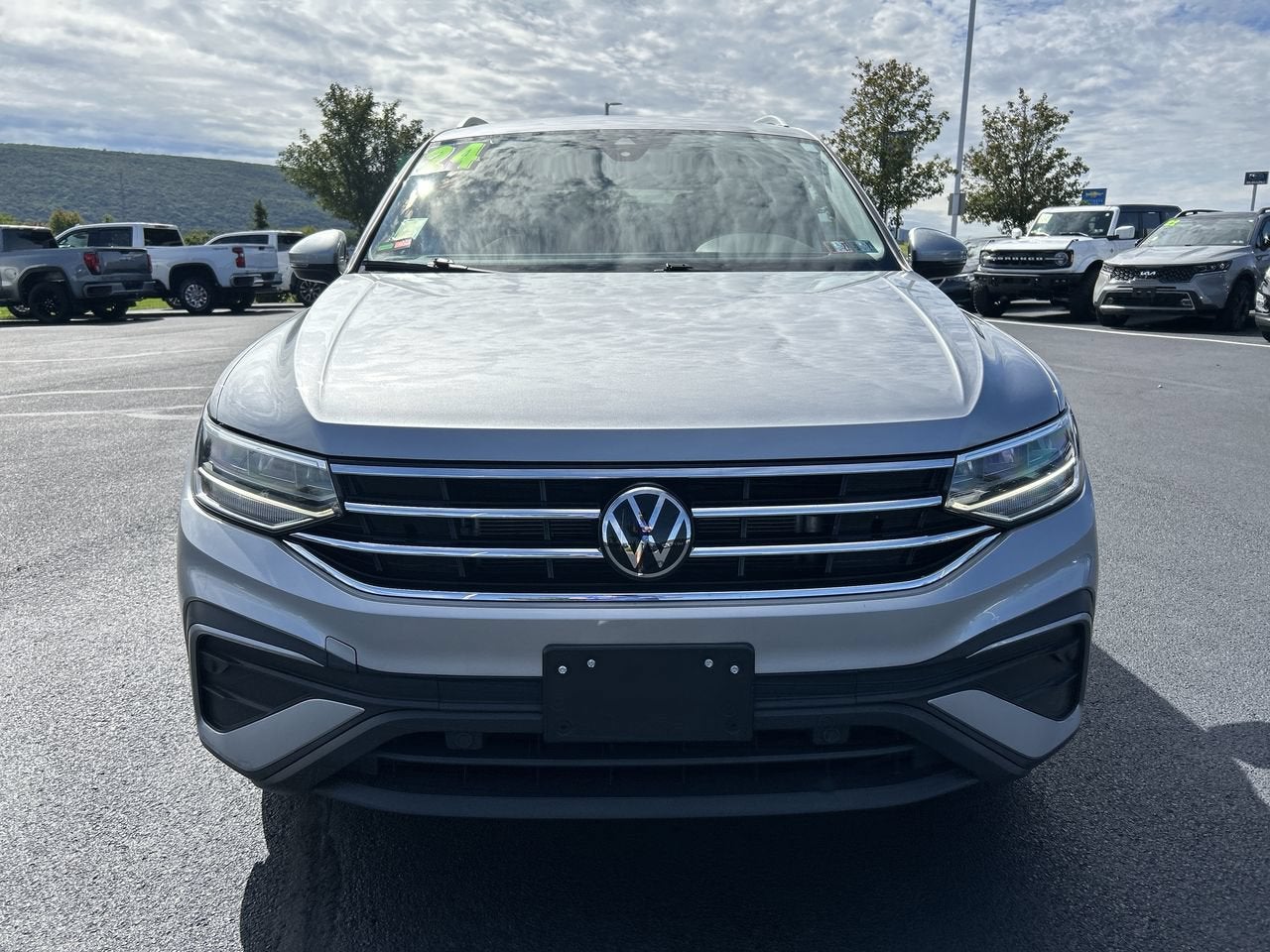 2024 Volkswagen Tiguan SE