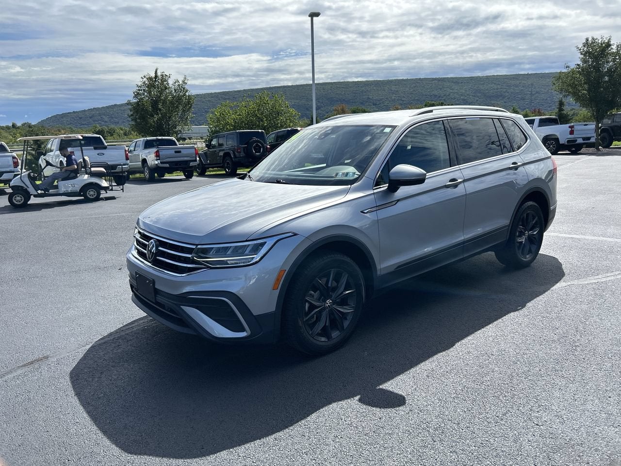 2024 Volkswagen Tiguan SE