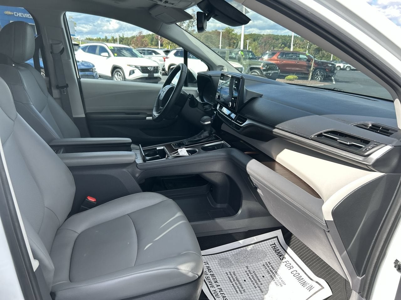 2022 Toyota Sienna XLE
