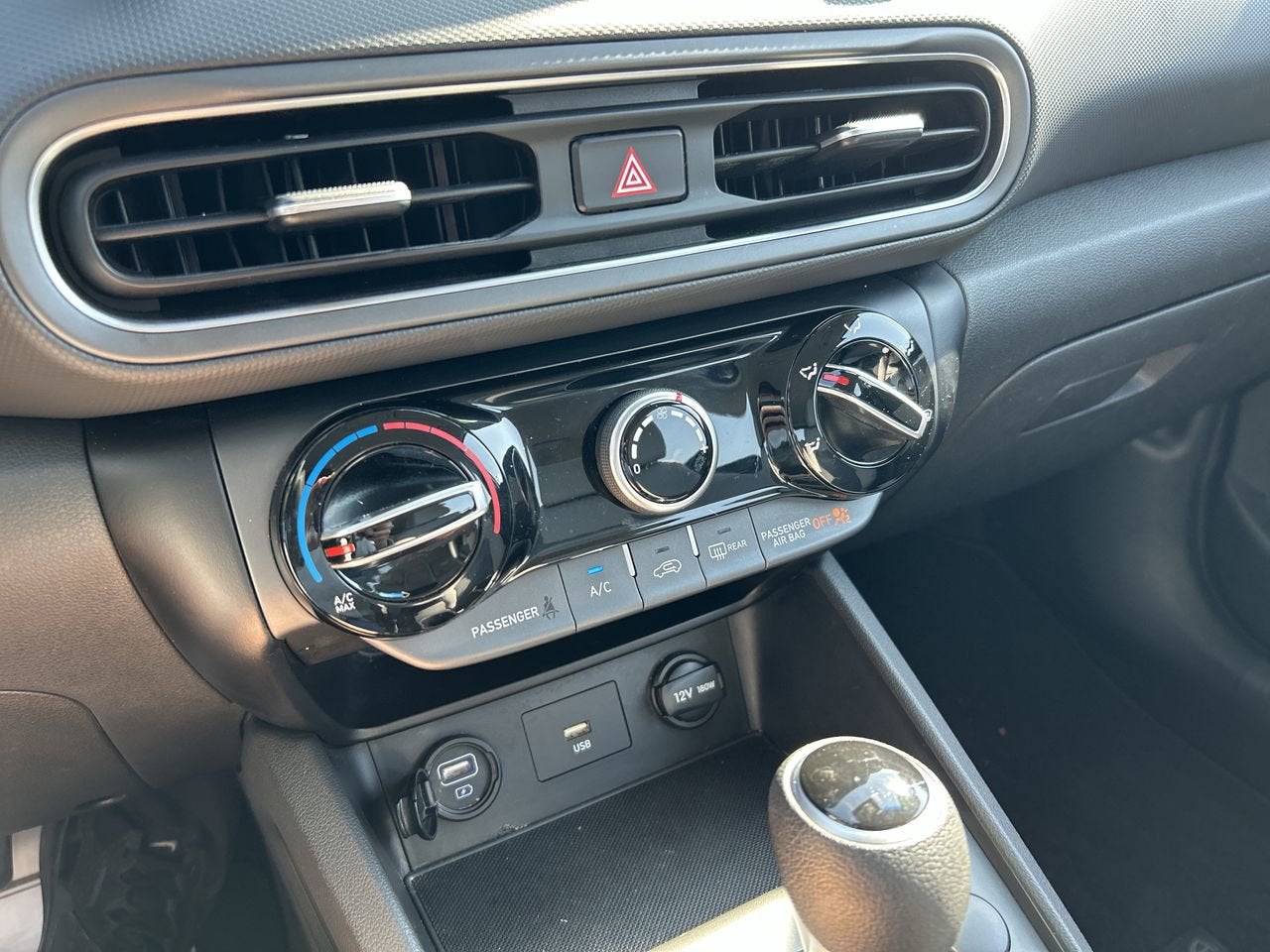 2022 Hyundai Kona SE