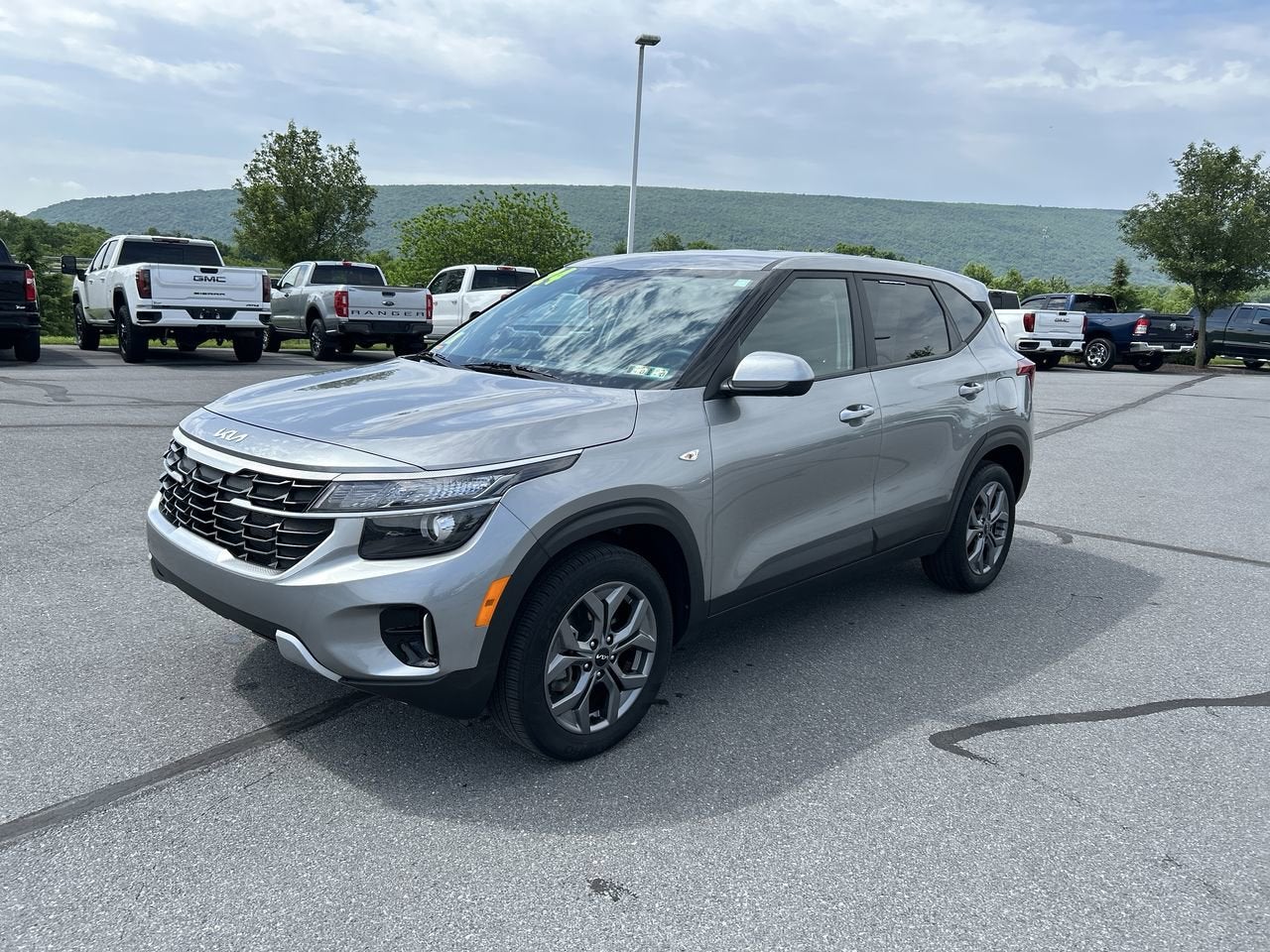 2024 Kia Seltos LX