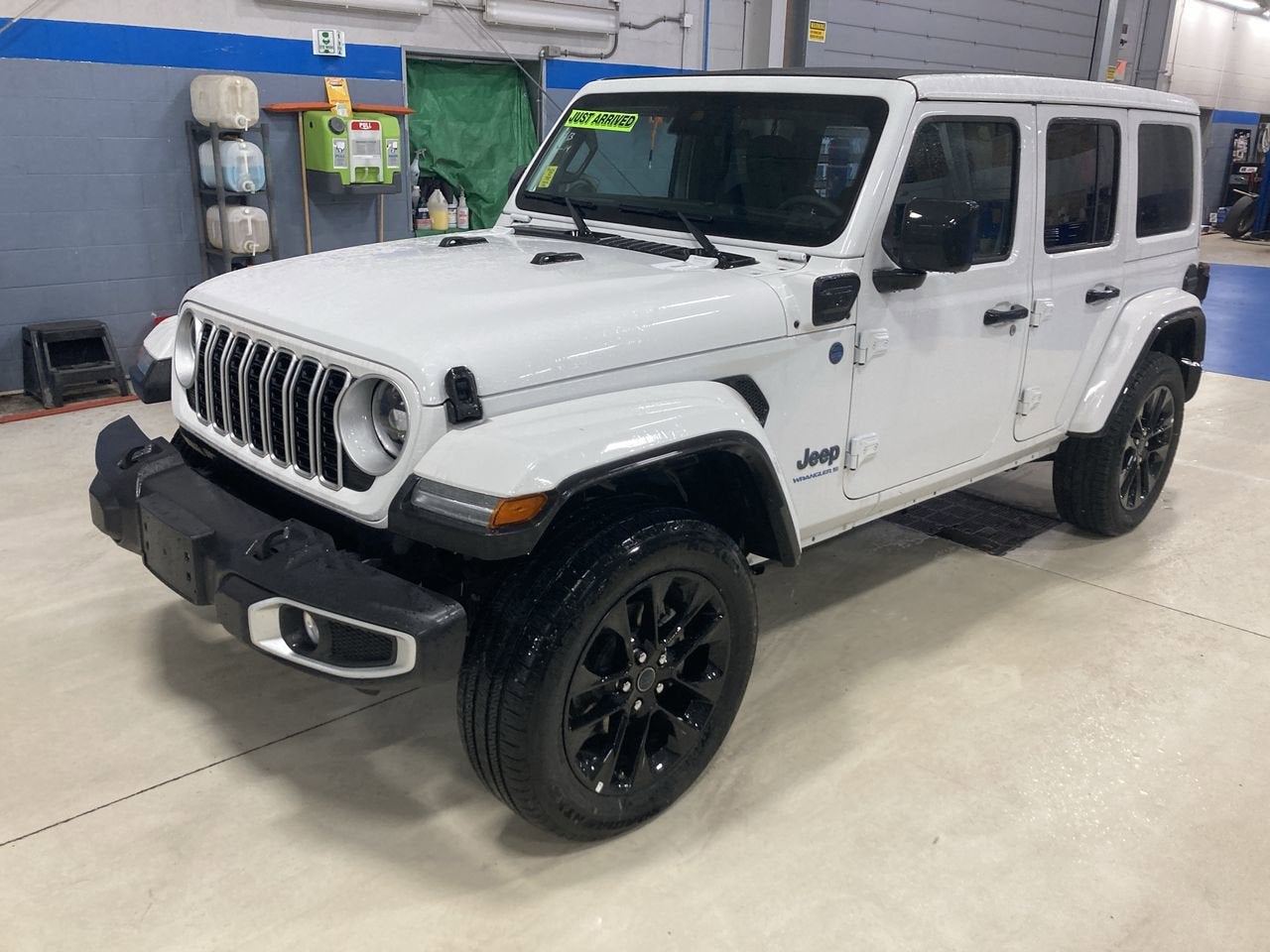 2025 Jeep Wrangler 4xe Sahara