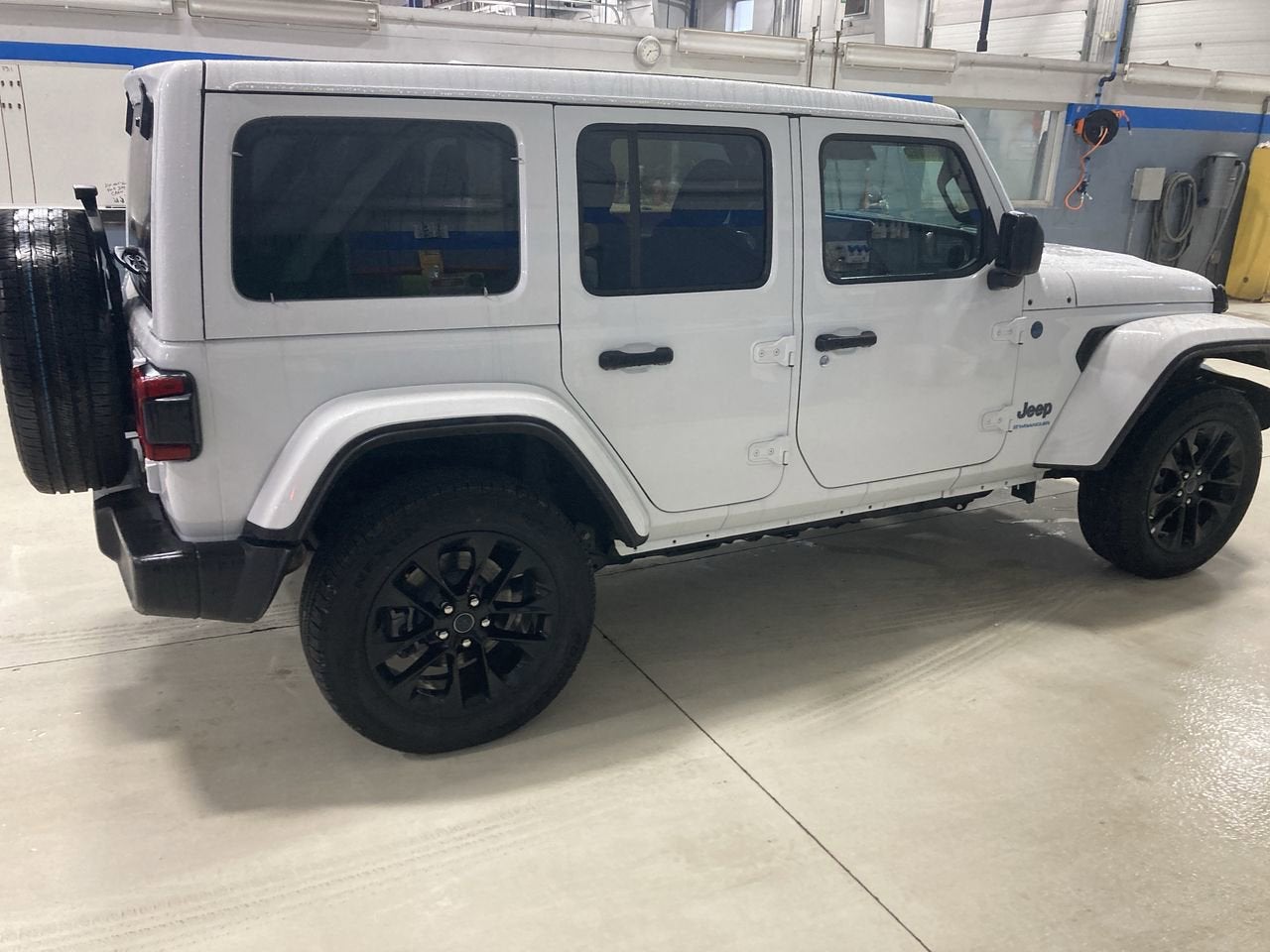 2025 Jeep Wrangler 4xe Sahara