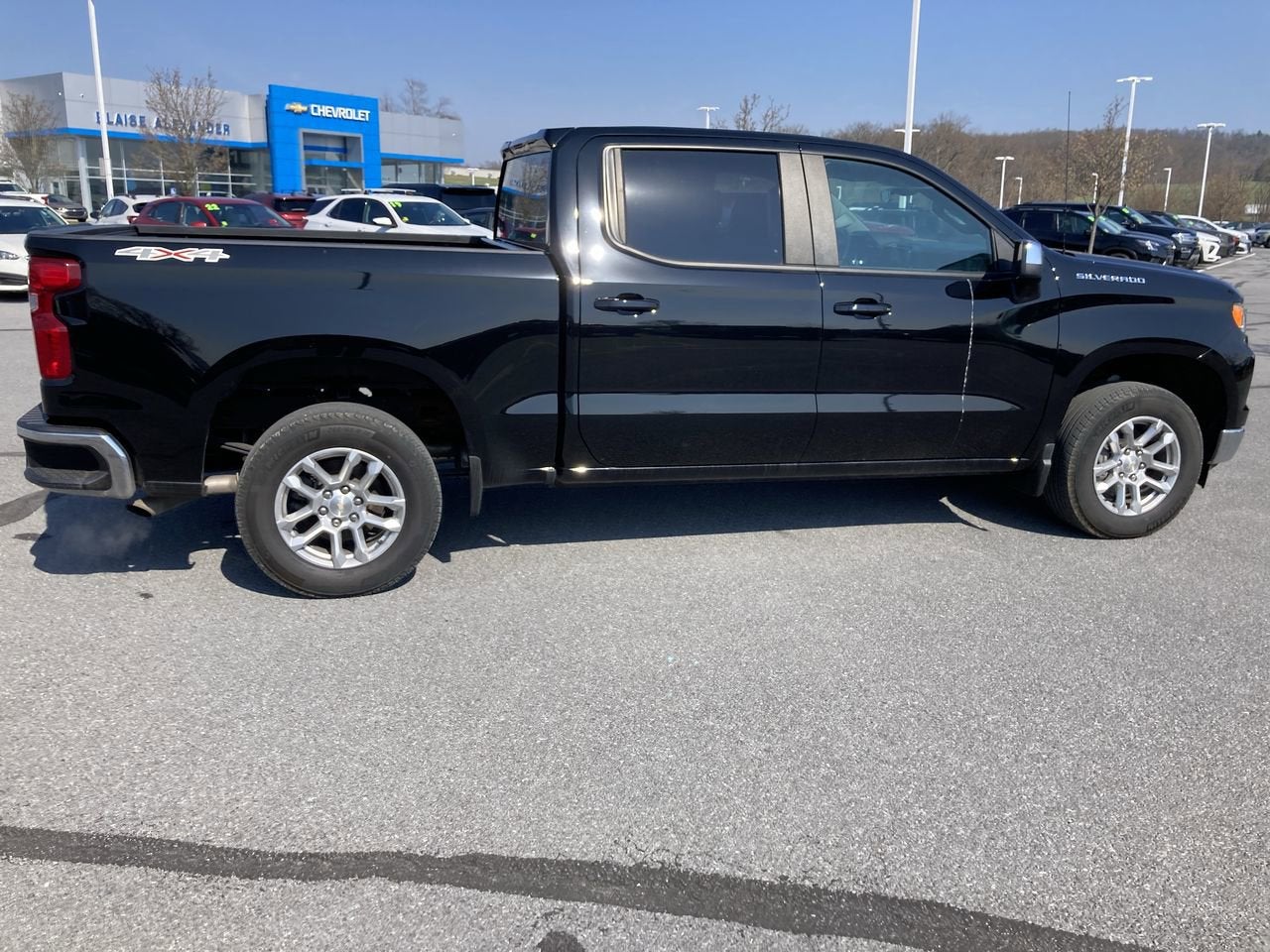 2023 Chevrolet Silverado 1500 LT