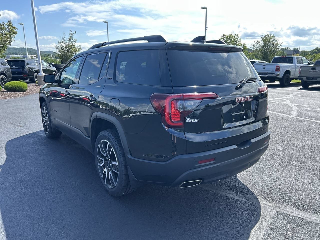 2021 GMC Acadia SLT