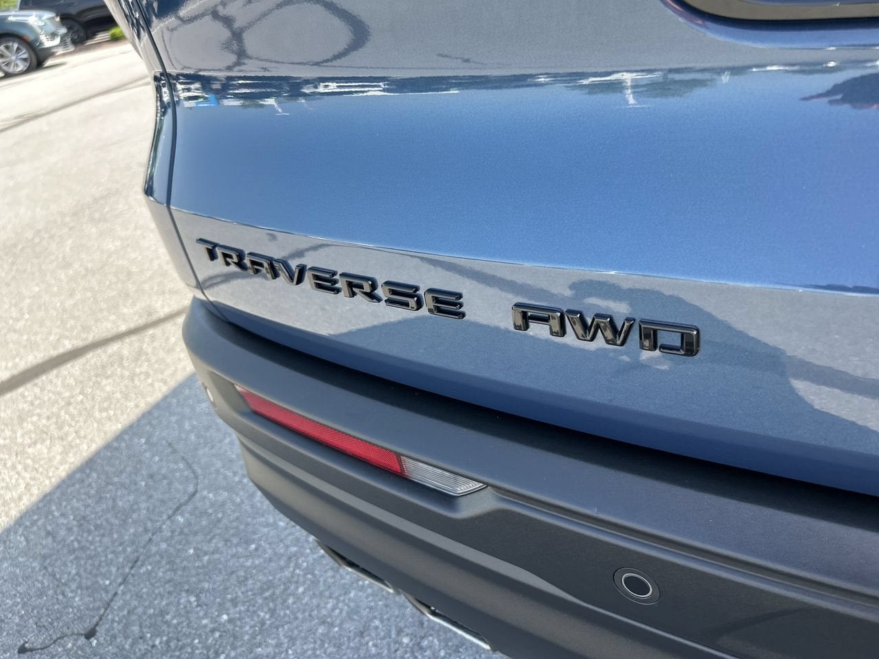 2024 Chevrolet Traverse AWD LS