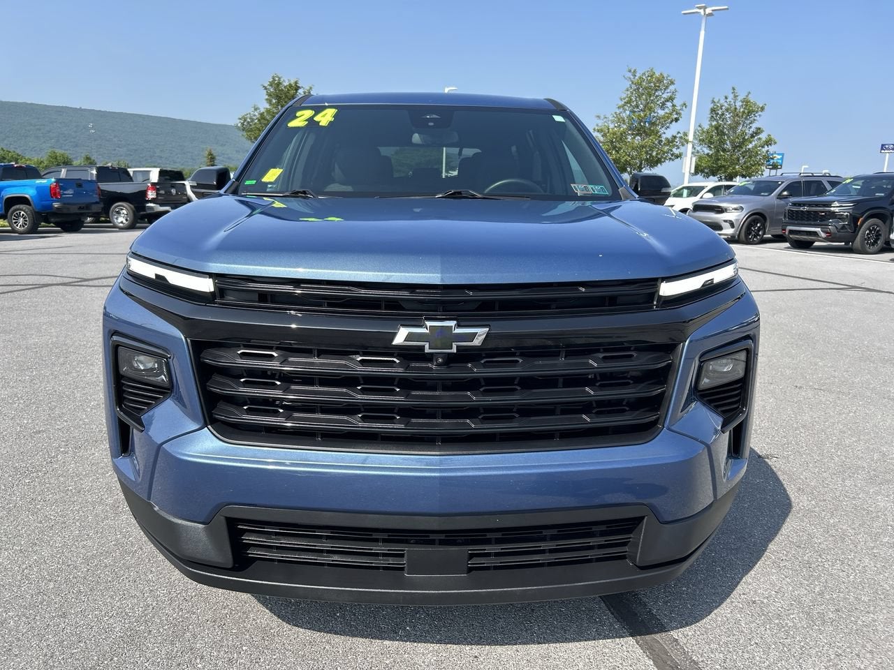 2024 Chevrolet Traverse AWD LS