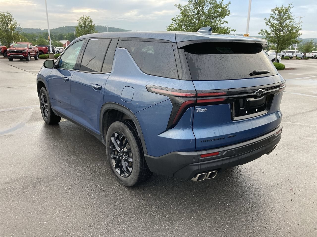 2024 Chevrolet Traverse AWD LS