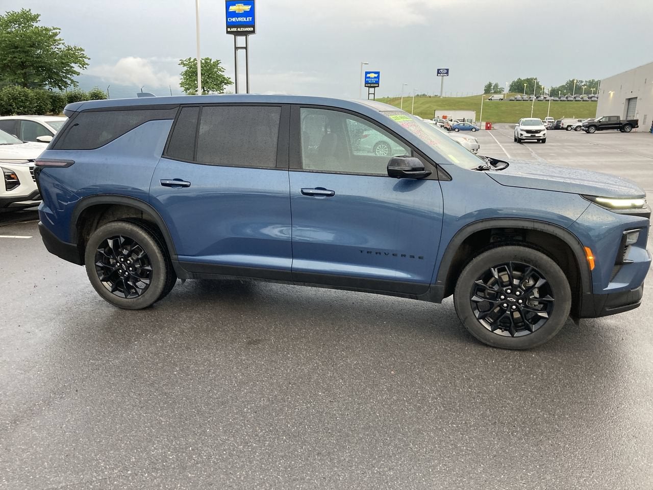 2024 Chevrolet Traverse AWD LS