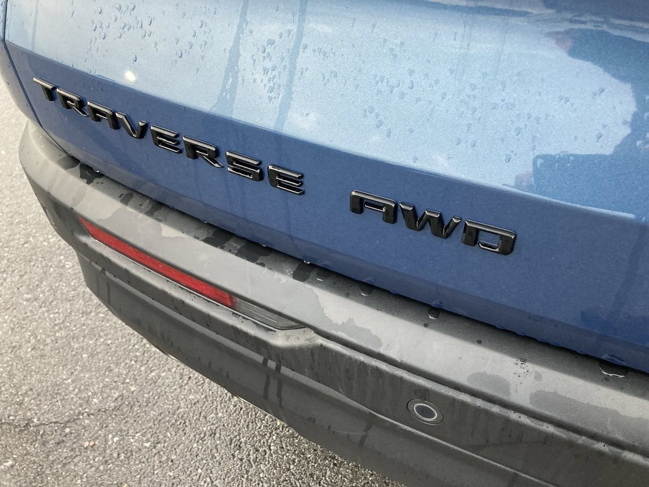 2024 Chevrolet Traverse AWD LS