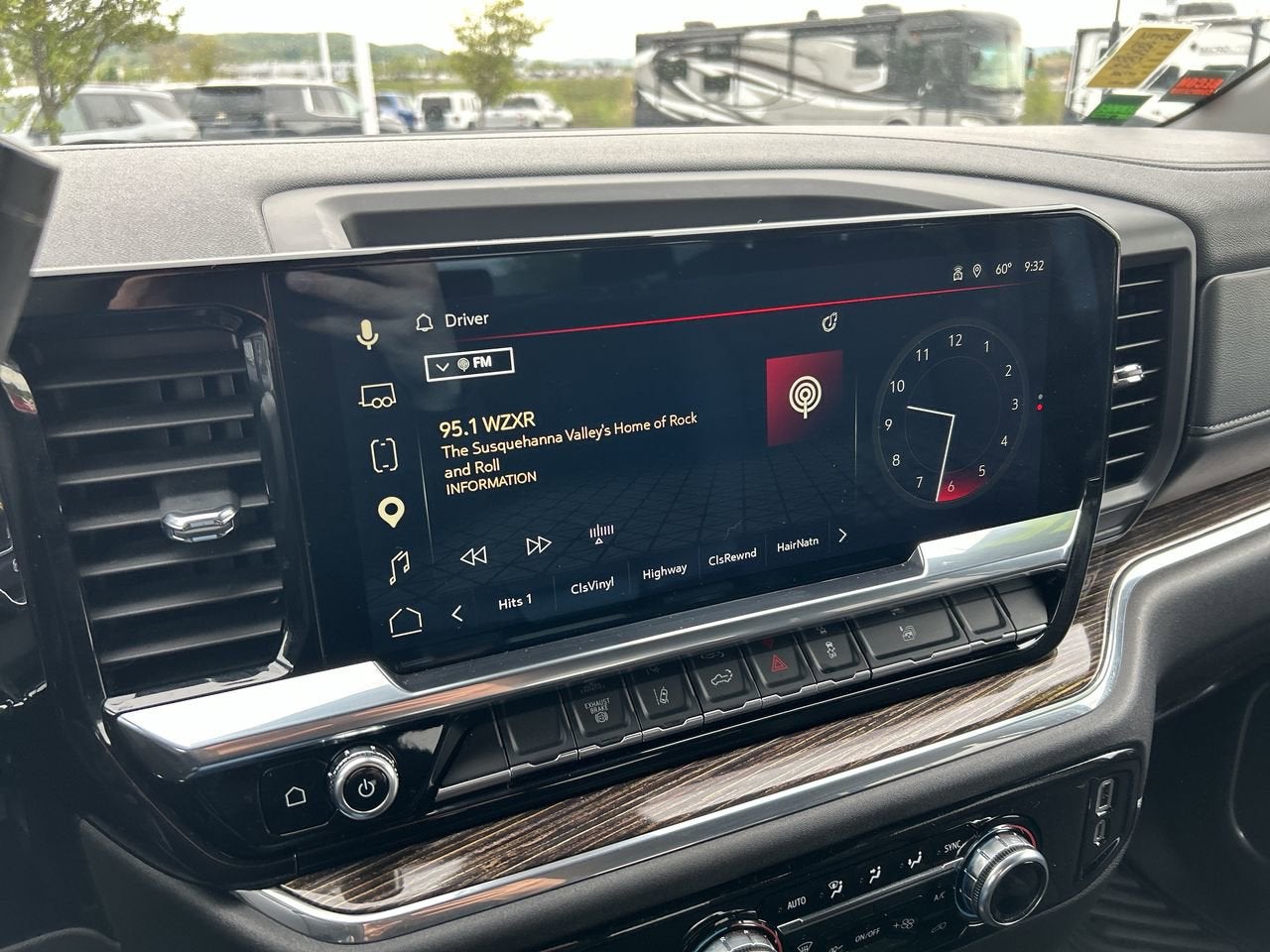 2025 GMC Sierra 2500HD SLE