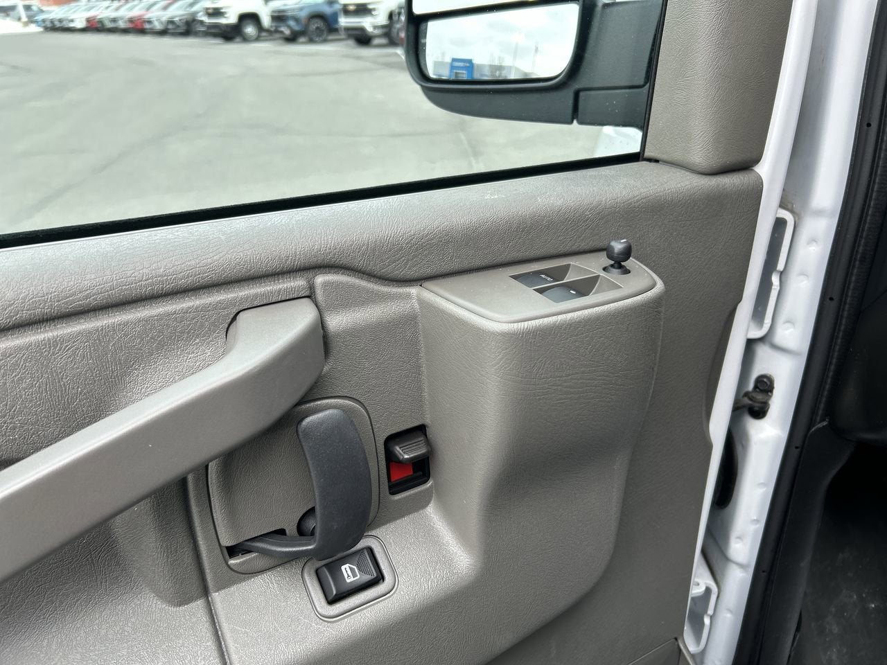 2024 GMC Savana Cargo Van 1WT