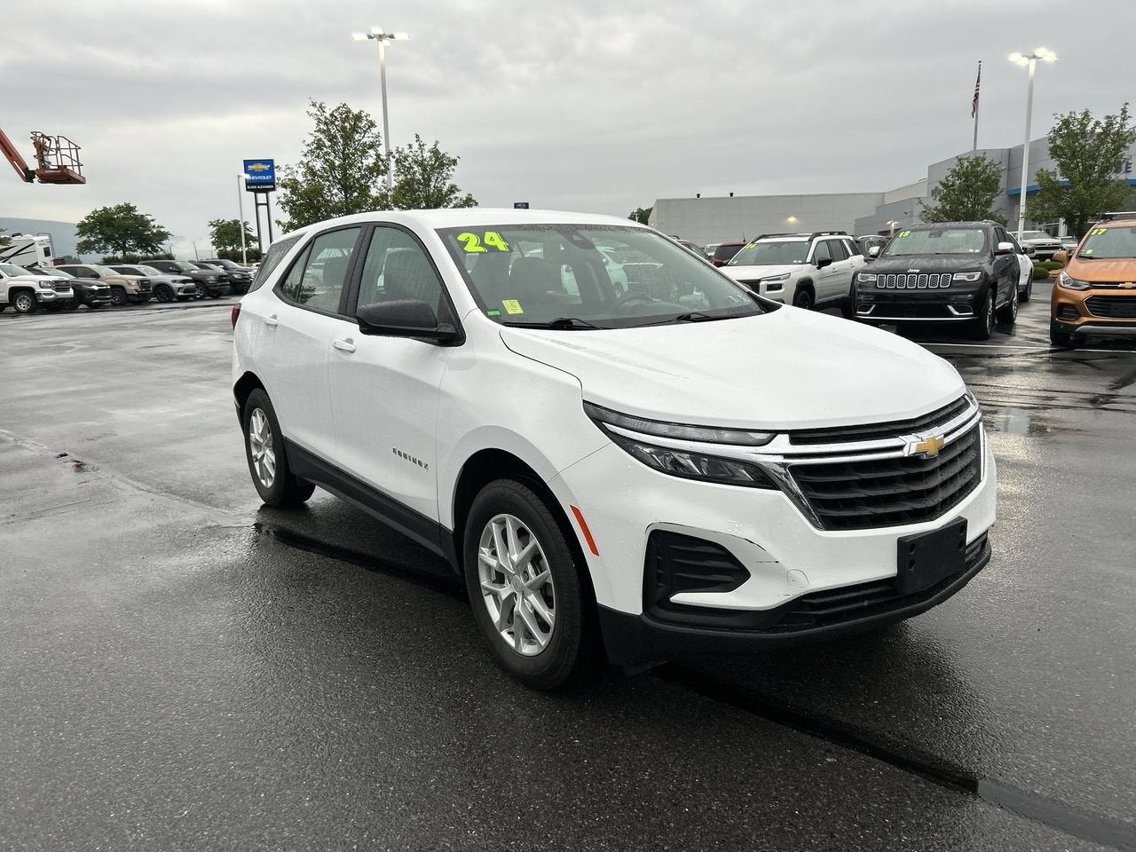 2024 Chevrolet Equinox LS