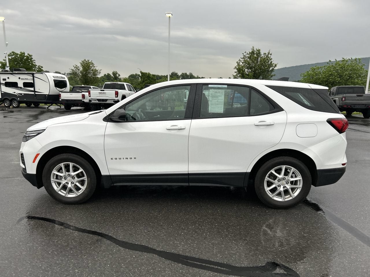 2024 Chevrolet Equinox LS