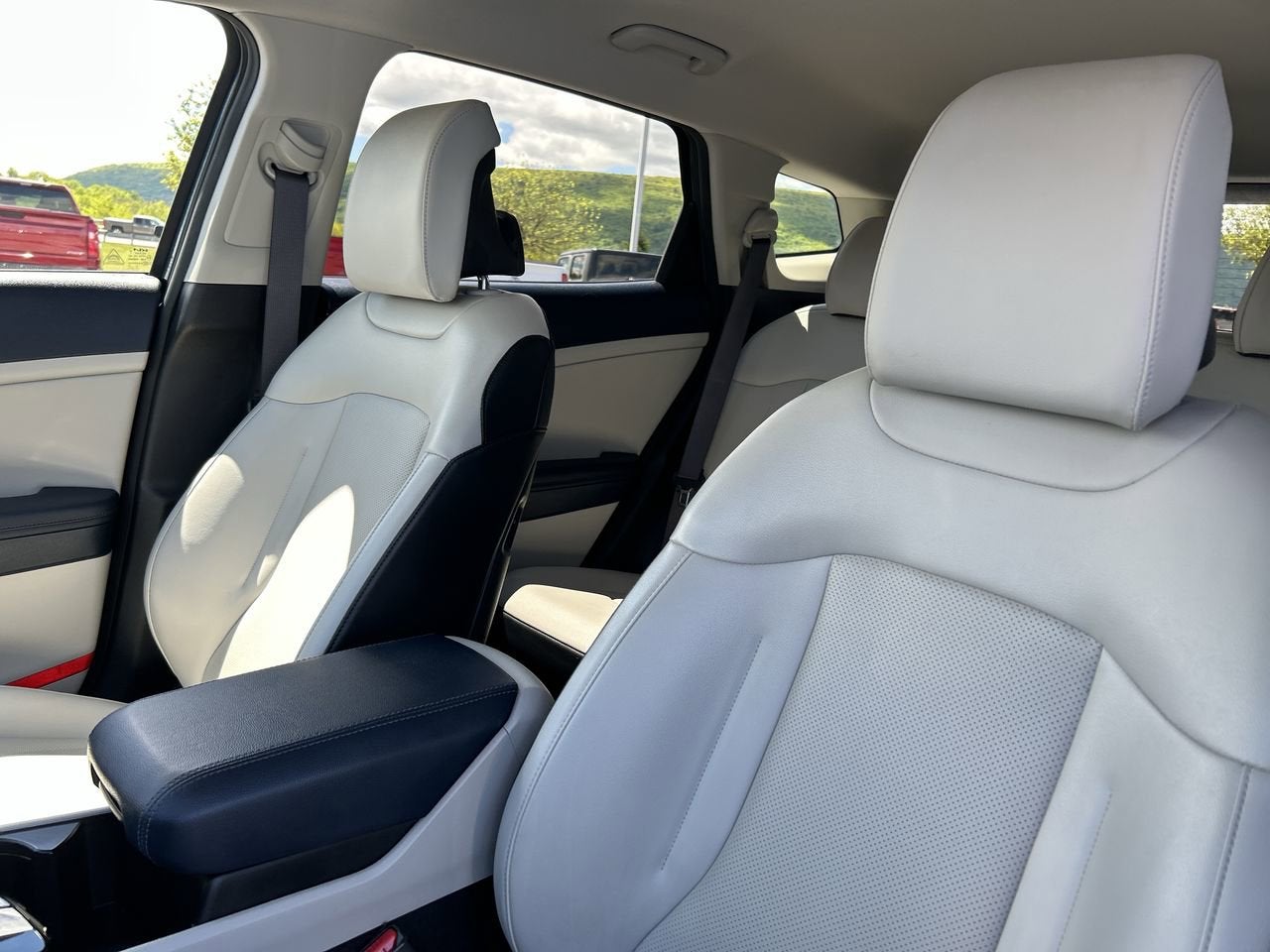 2023 Kia Sportage Hybrid EX