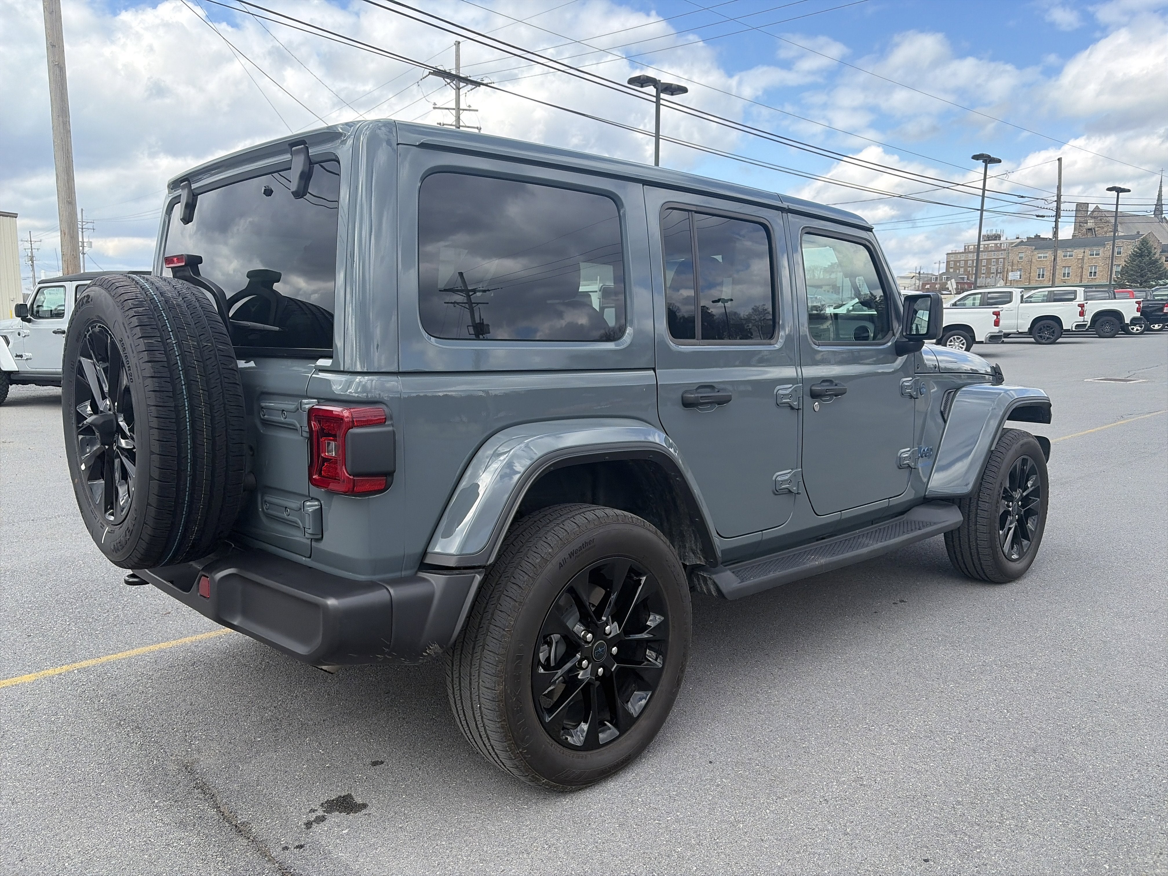 2025 Jeep Wrangler 4xe Sahara