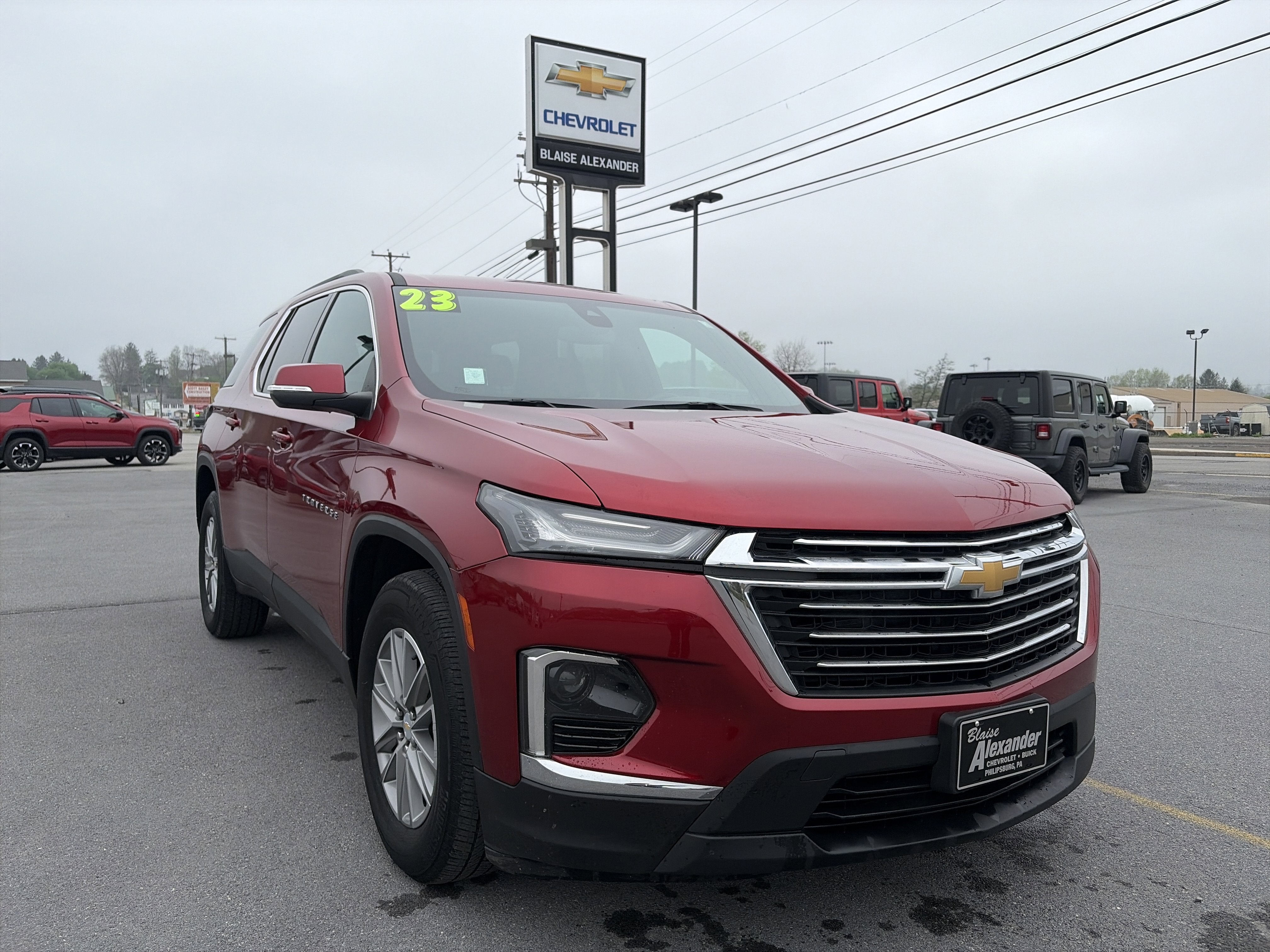 2023 Chevrolet Traverse LT Cloth
