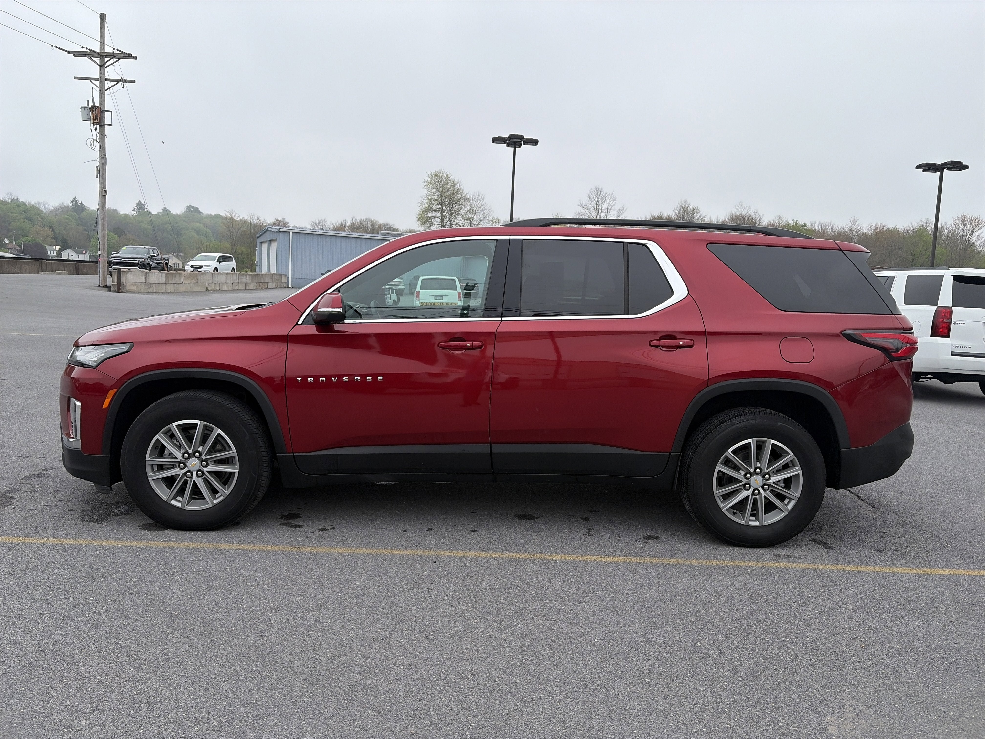 2023 Chevrolet Traverse LT Cloth
