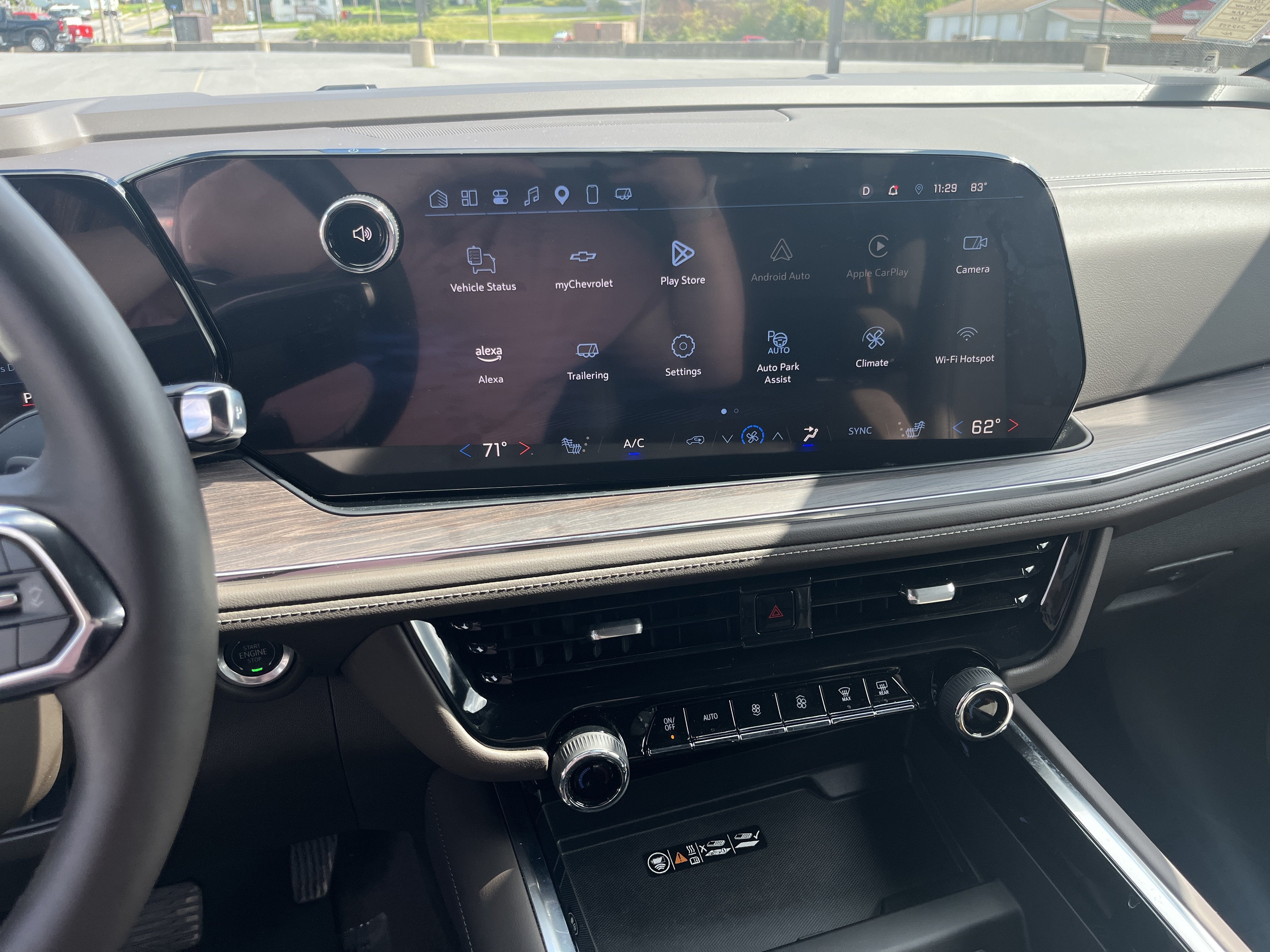 2025 Chevrolet Tahoe LT