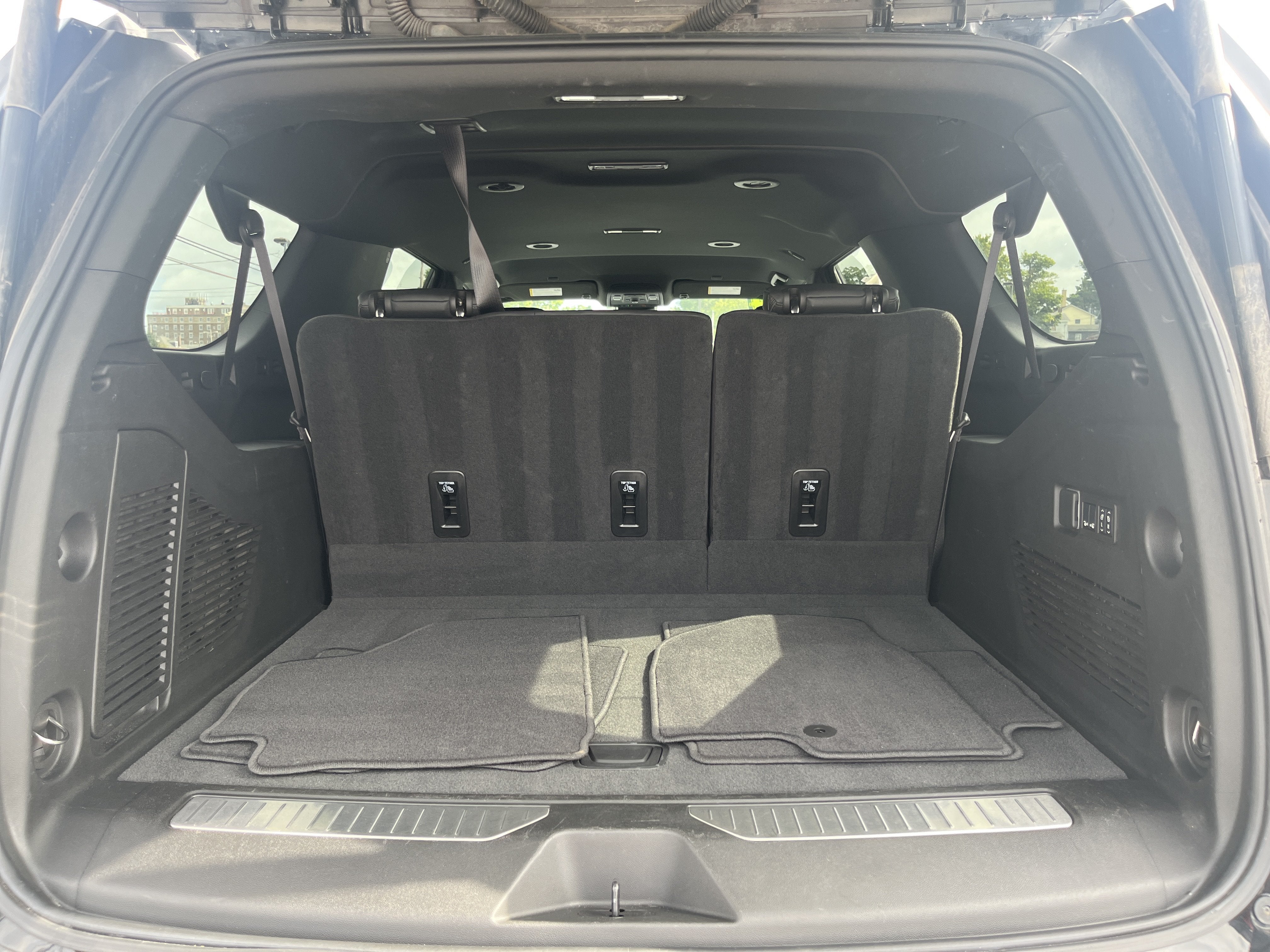 2024 Chevrolet Suburban RST