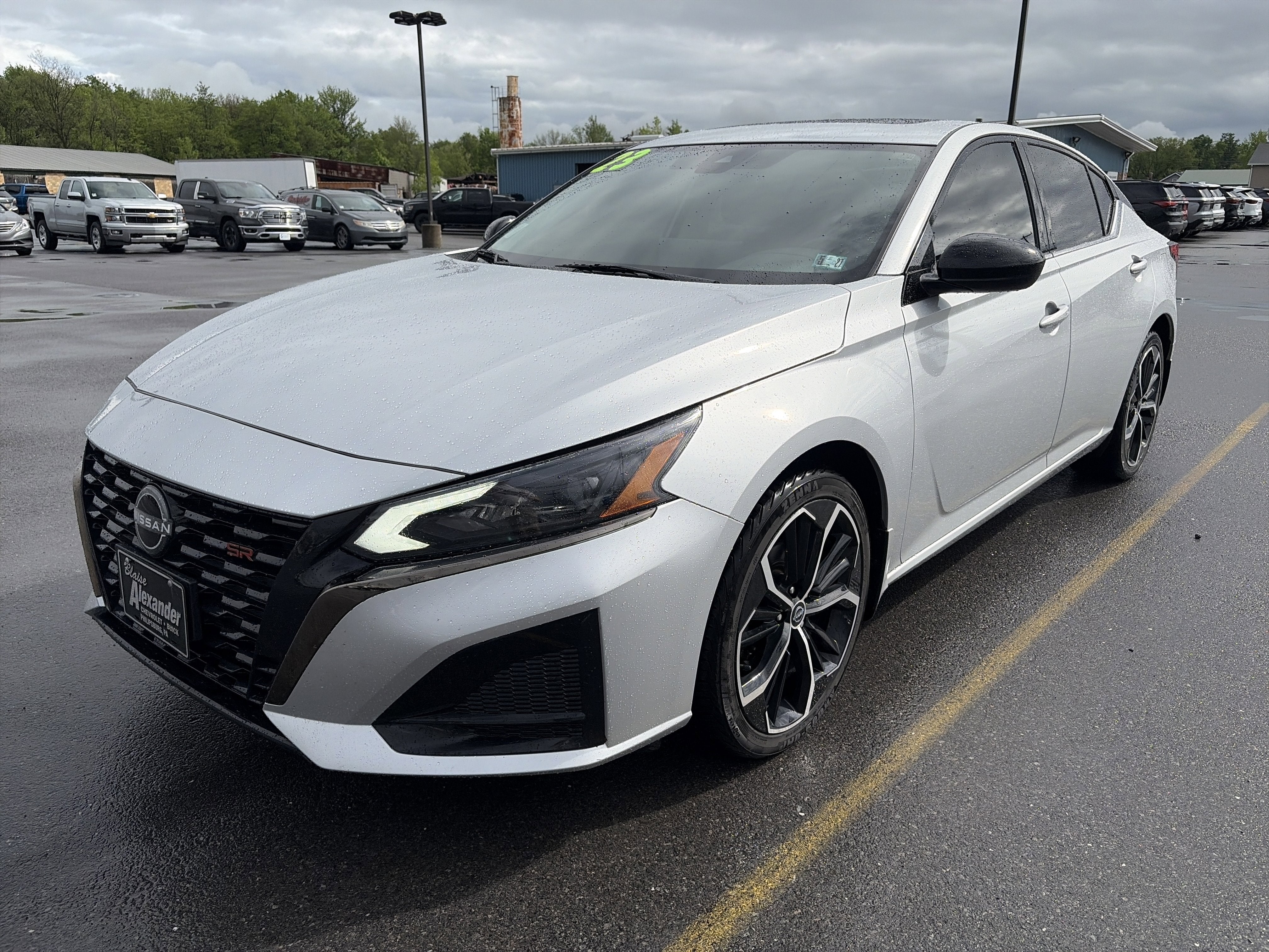 2023 Nissan Altima 2.5 SR