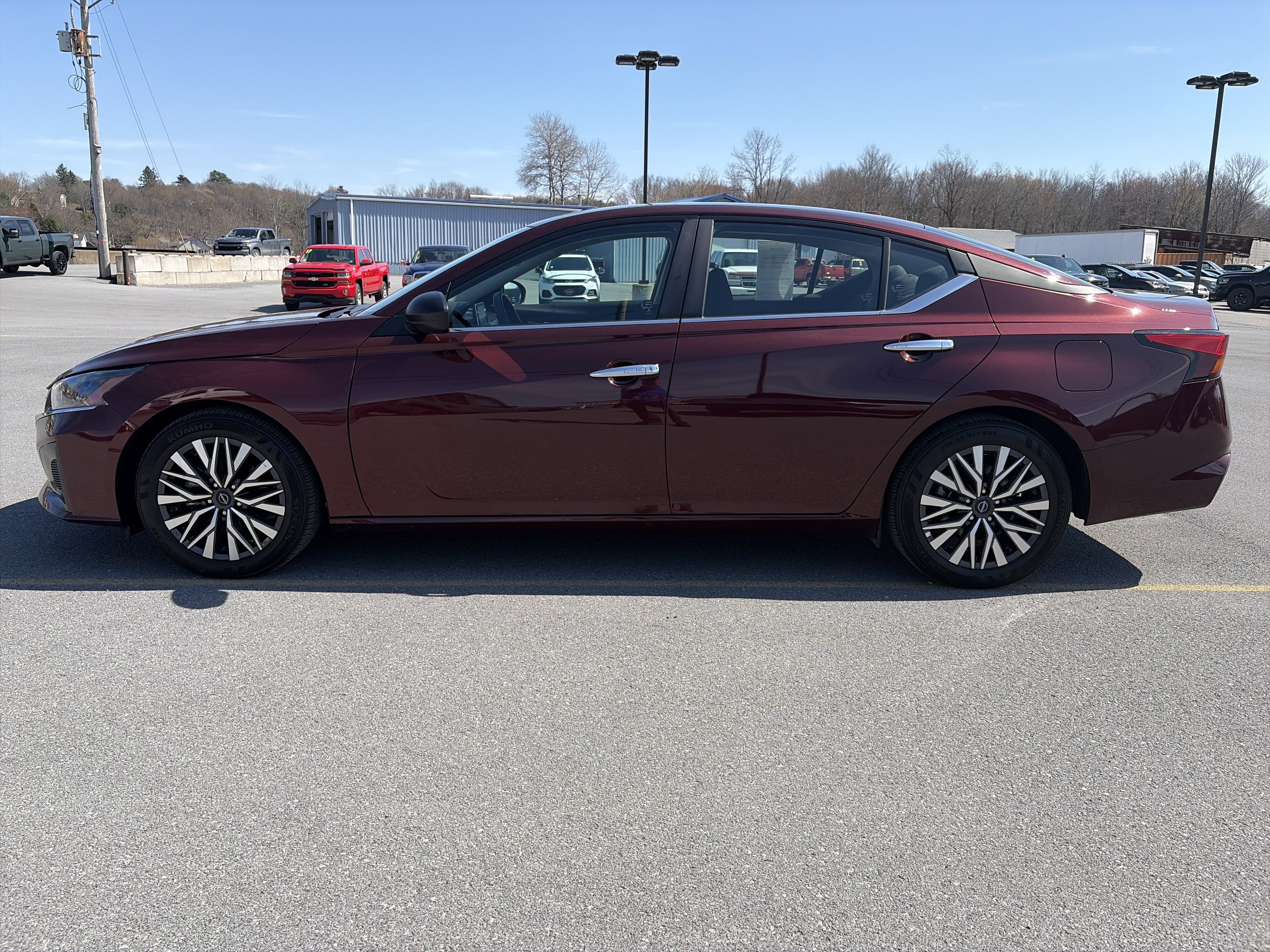 2025 Nissan Altima SV