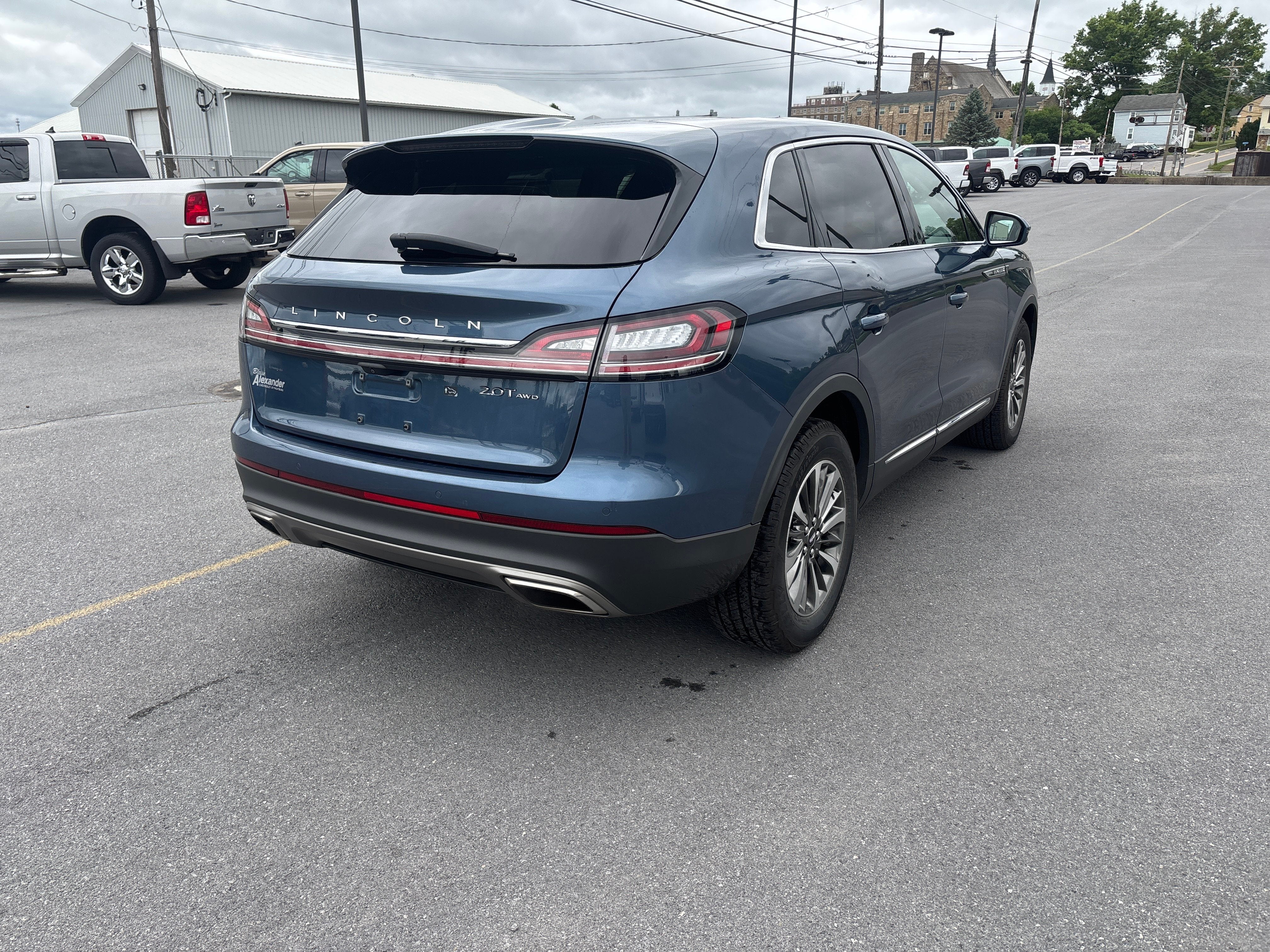 2019 Lincoln Nautilus Select