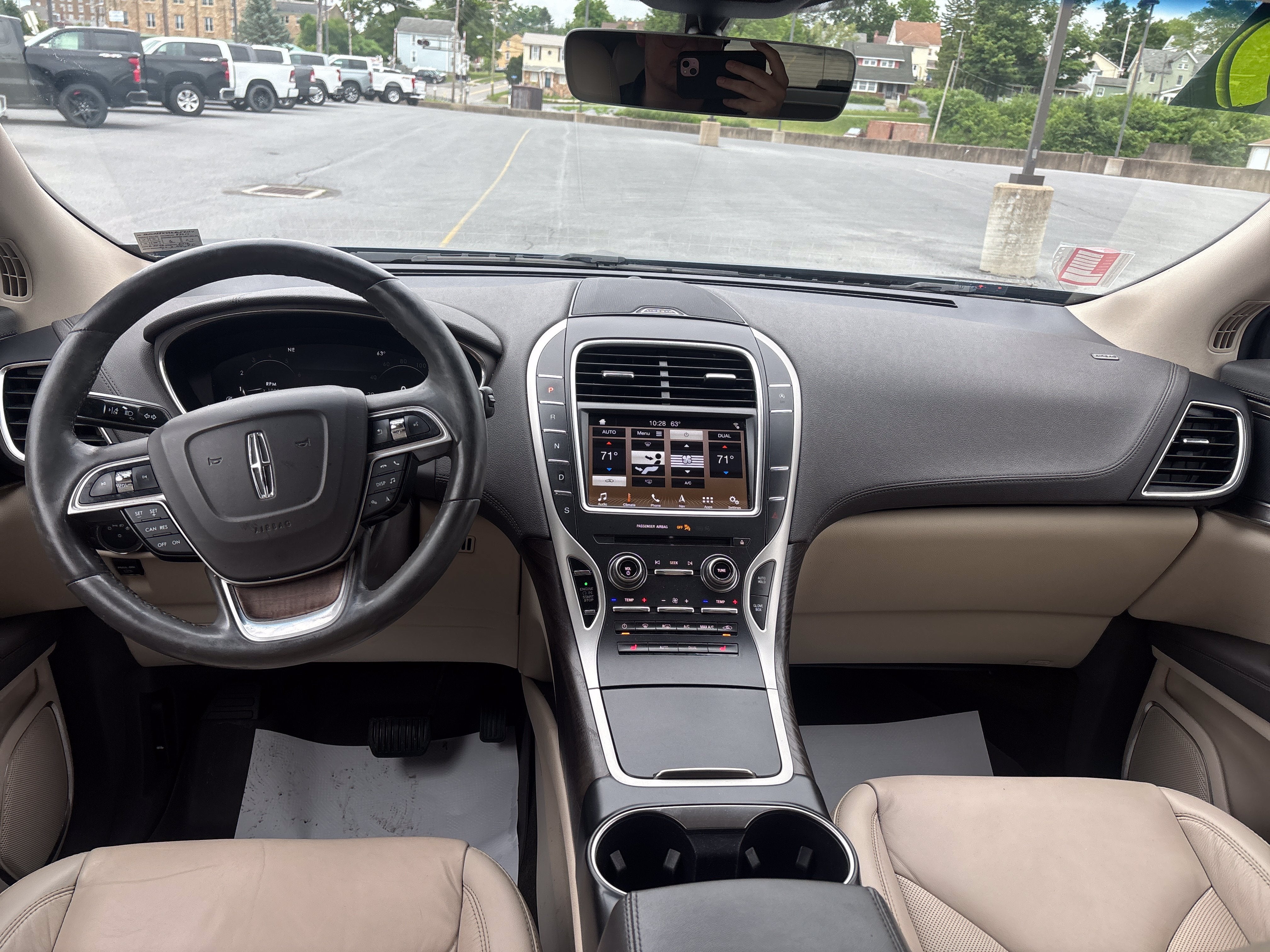 2019 Lincoln Nautilus Select