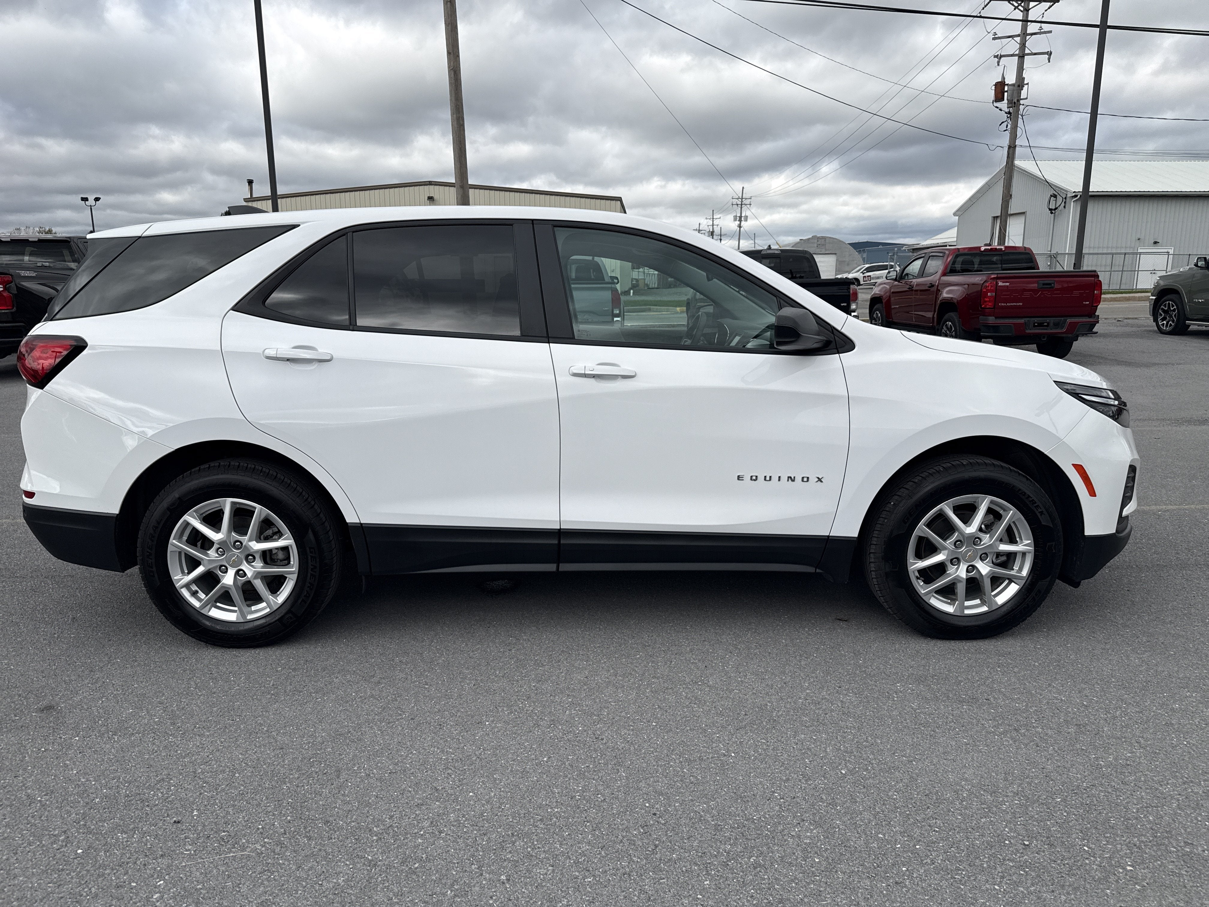 2024 Chevrolet Equinox LS