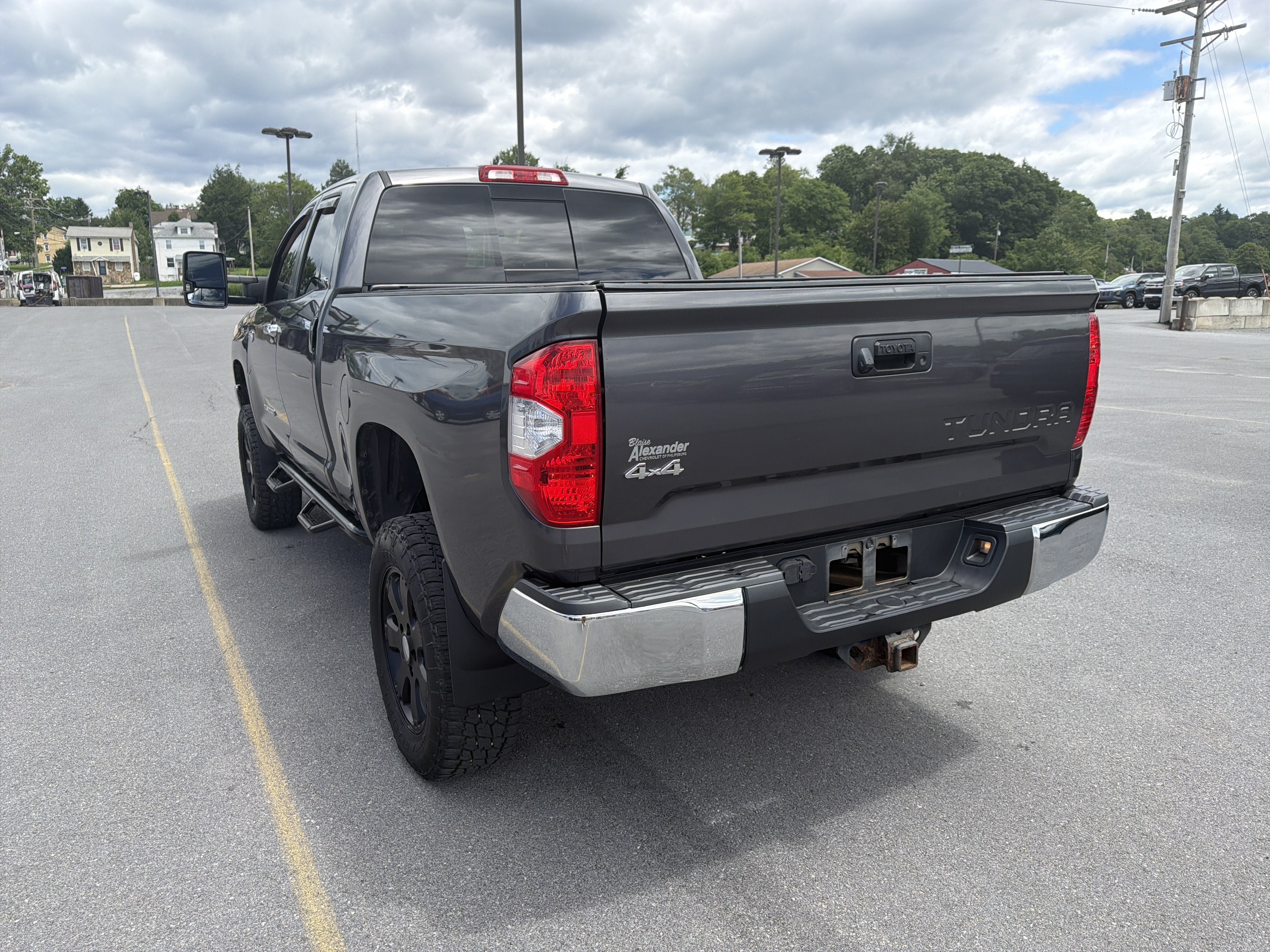 2016 Toyota Tundra 4WD Truck SR