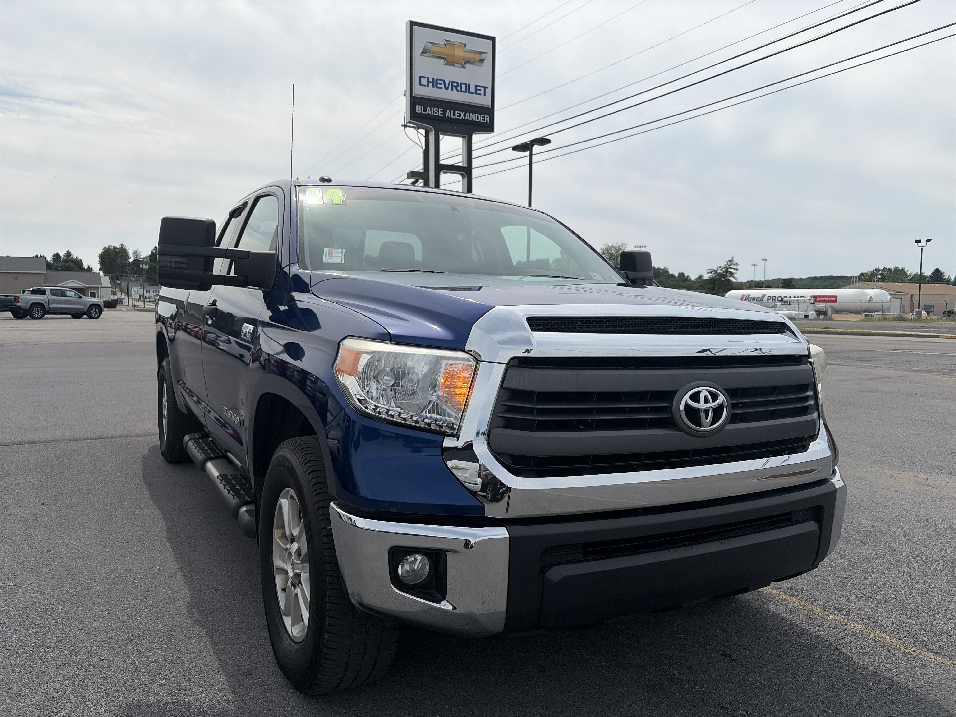 2014 Toyota Tundra 4WD Truck SR