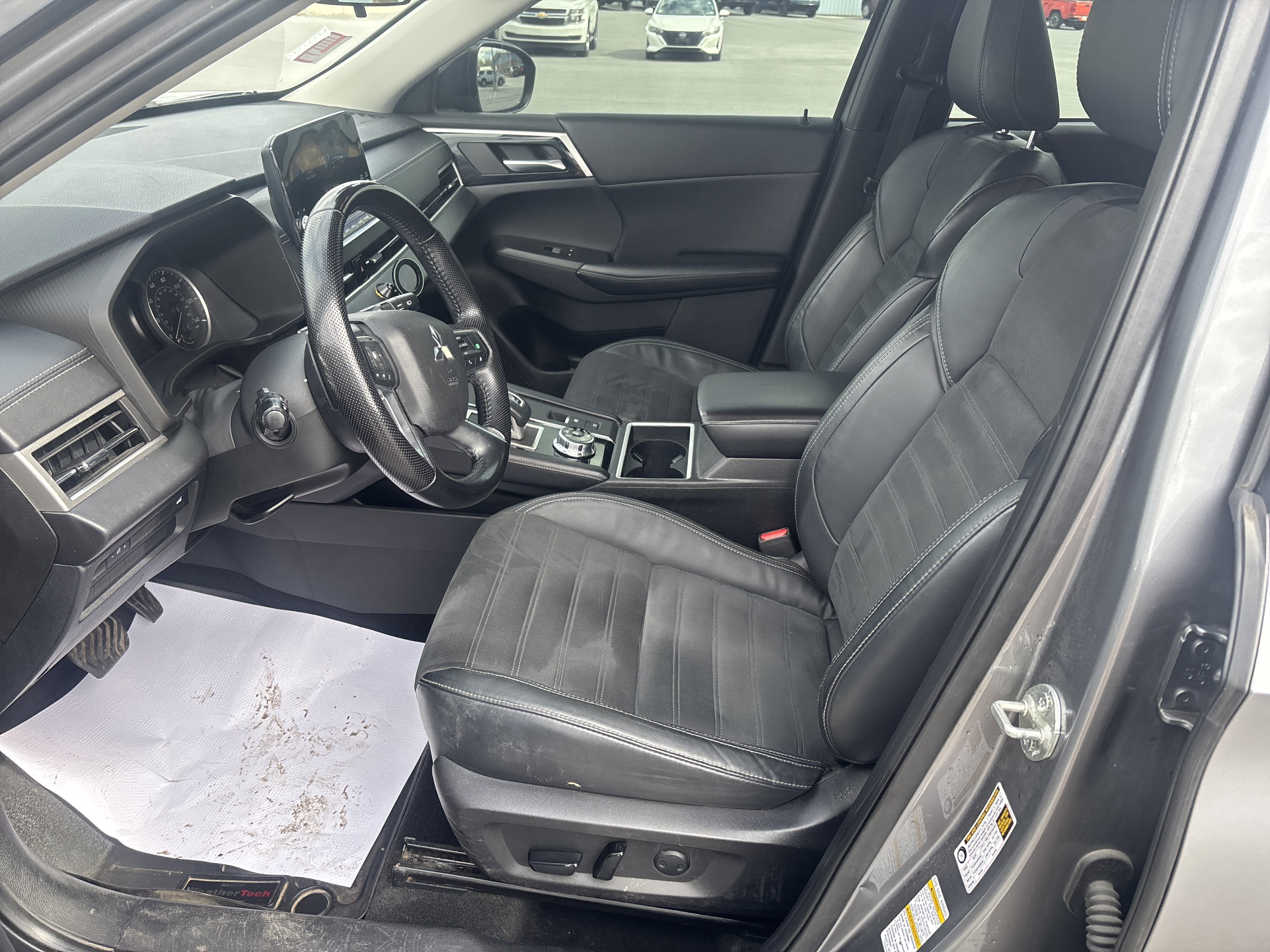 2022 Mitsubishi Outlander SE