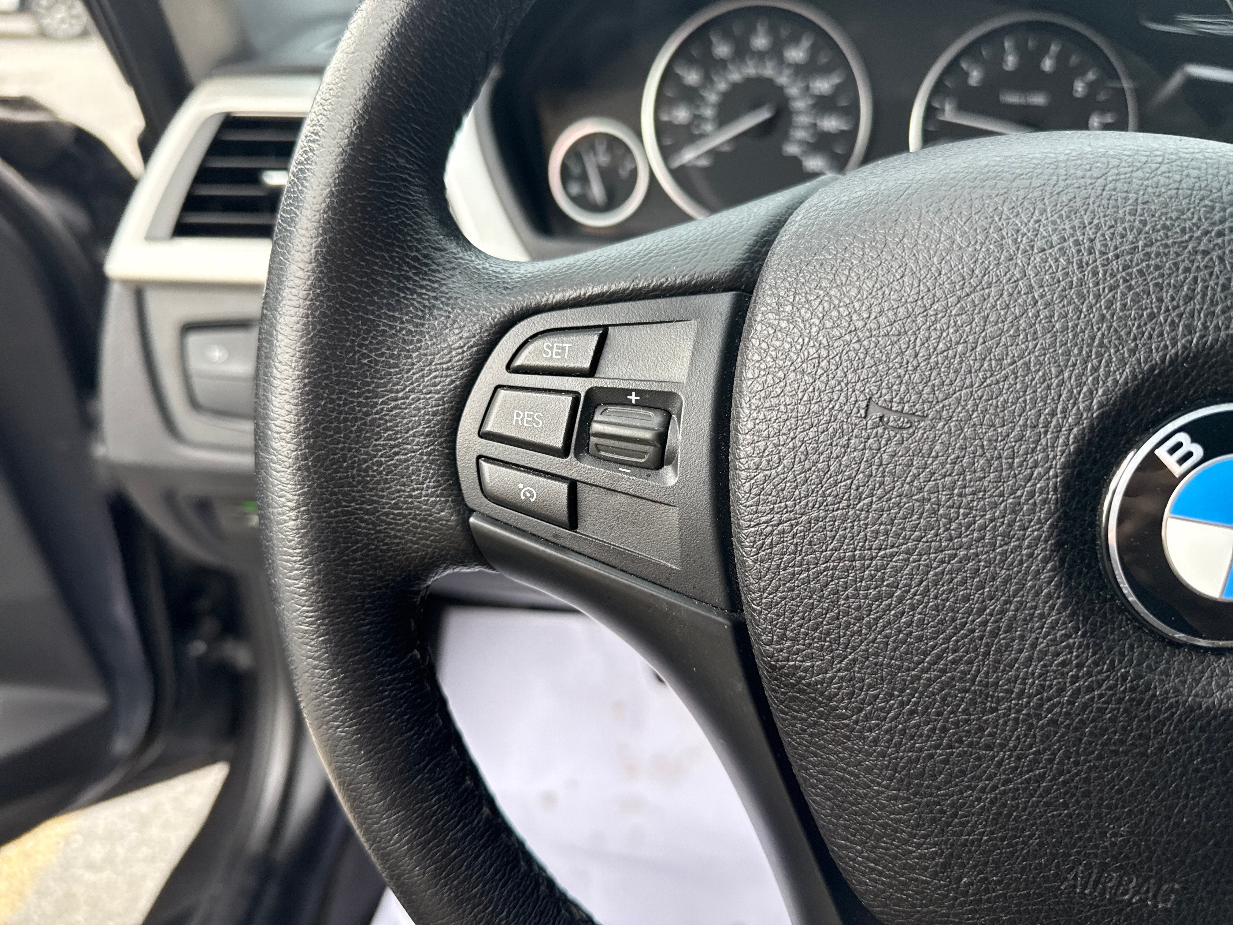 2018 BMW 3 Series 320i xDrive