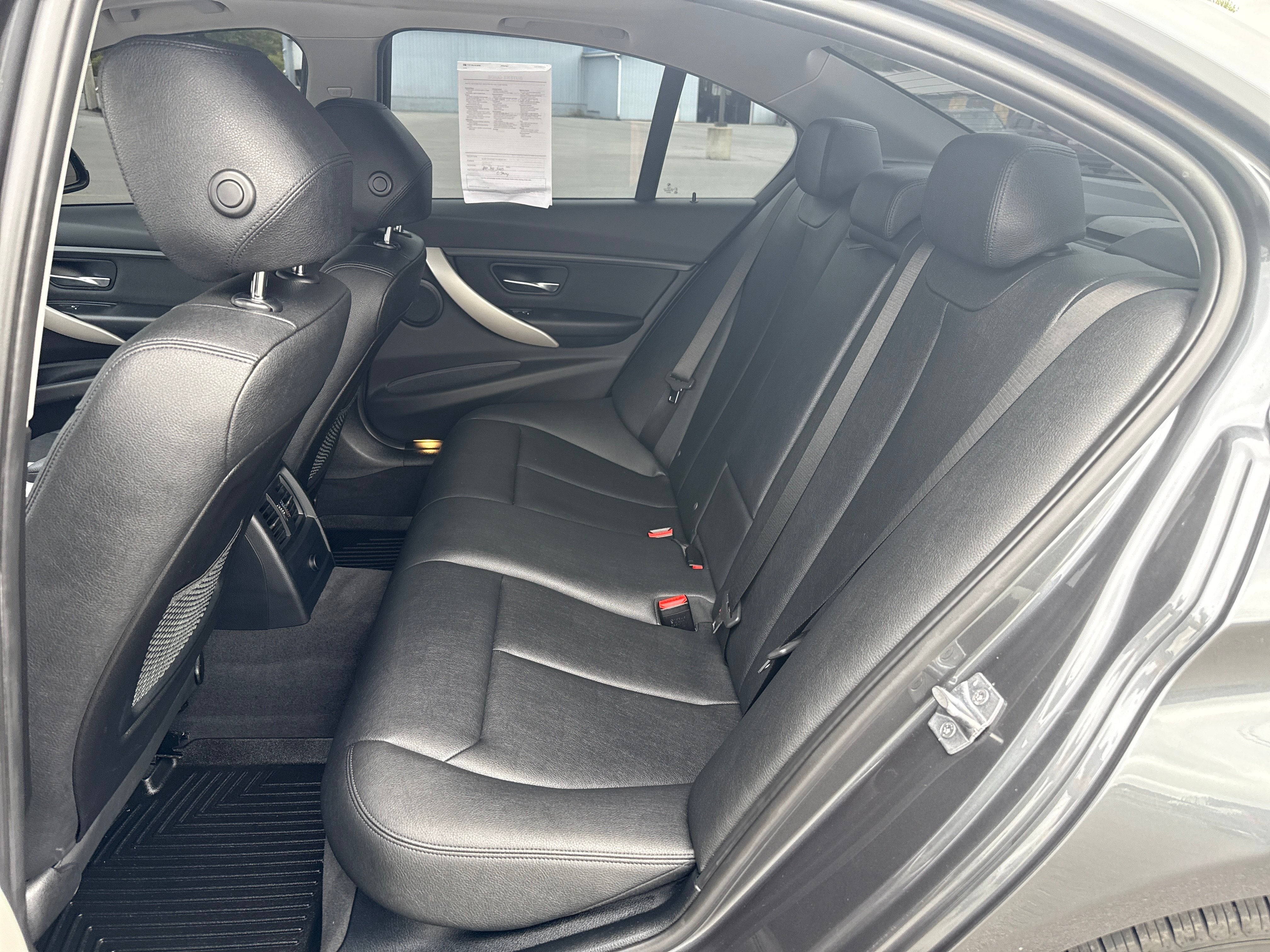 2018 BMW 3 Series 320i xDrive