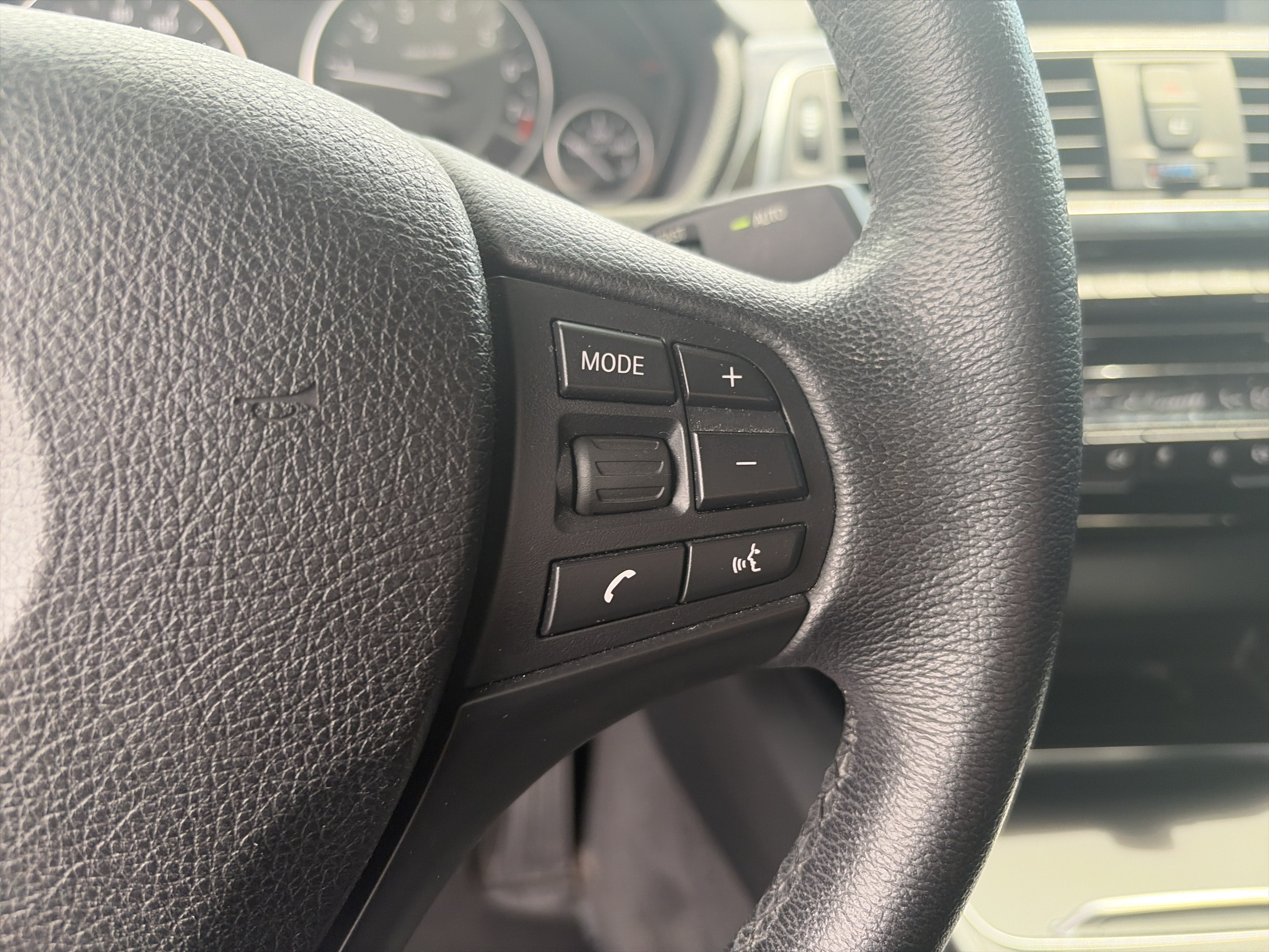 2018 BMW 3 Series 320i xDrive