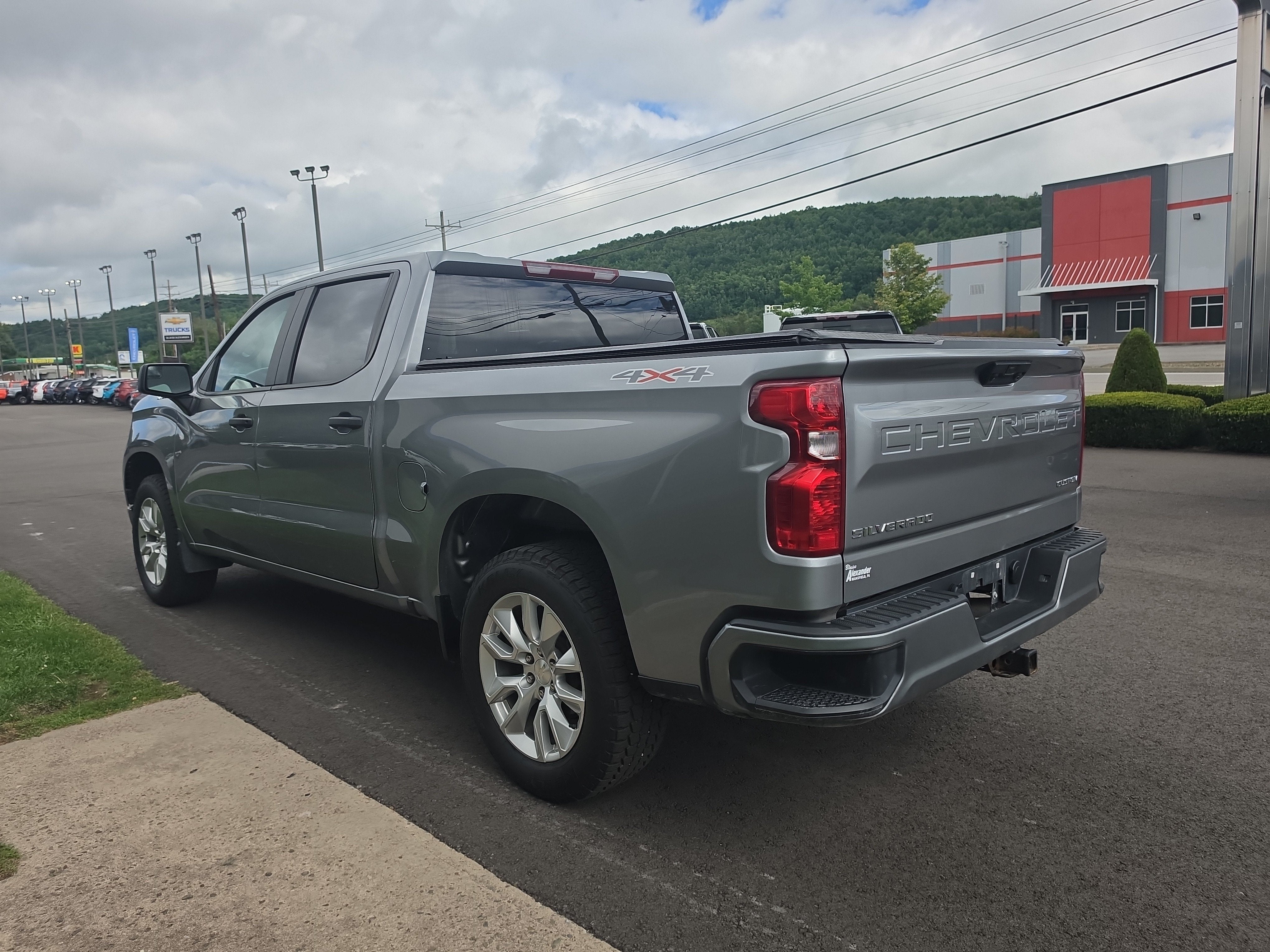 2023 Chevrolet Silverado 1500 Custom