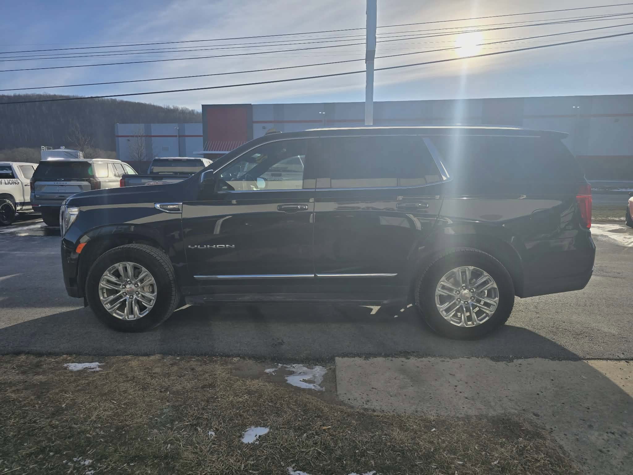 2024 GMC Yukon SLT