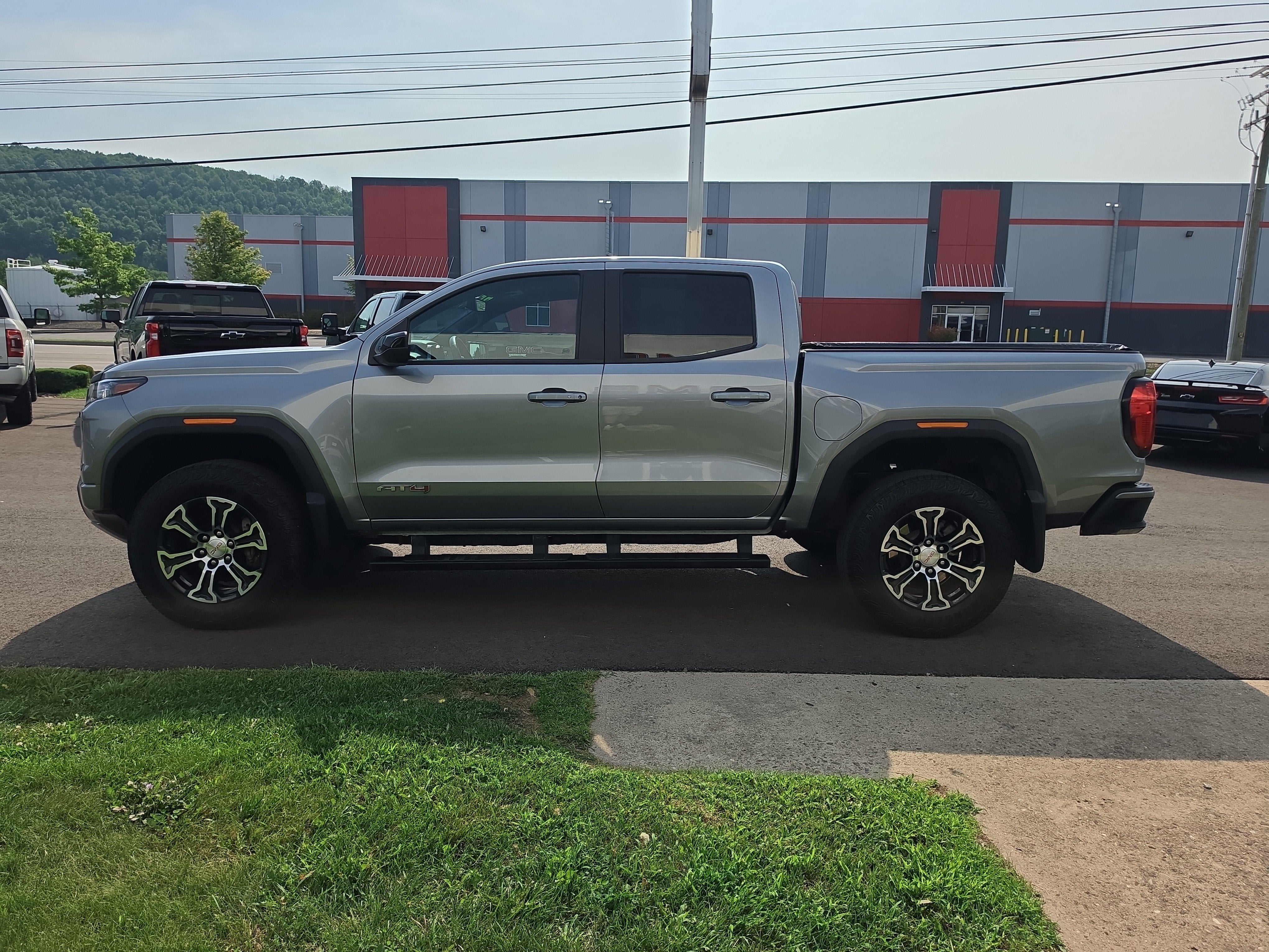 2025 GMC Canyon AT4