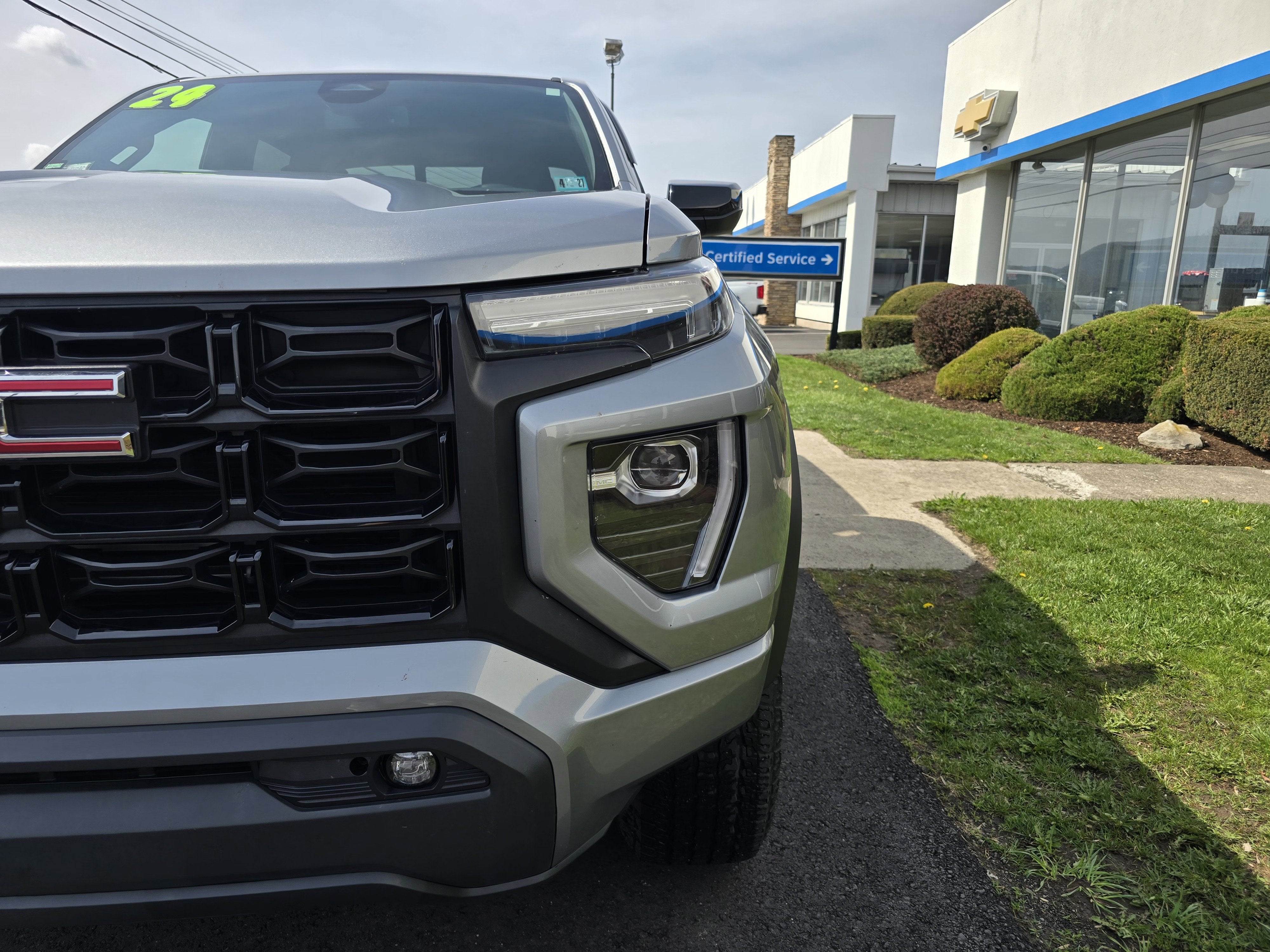 2024 GMC Canyon Elevation