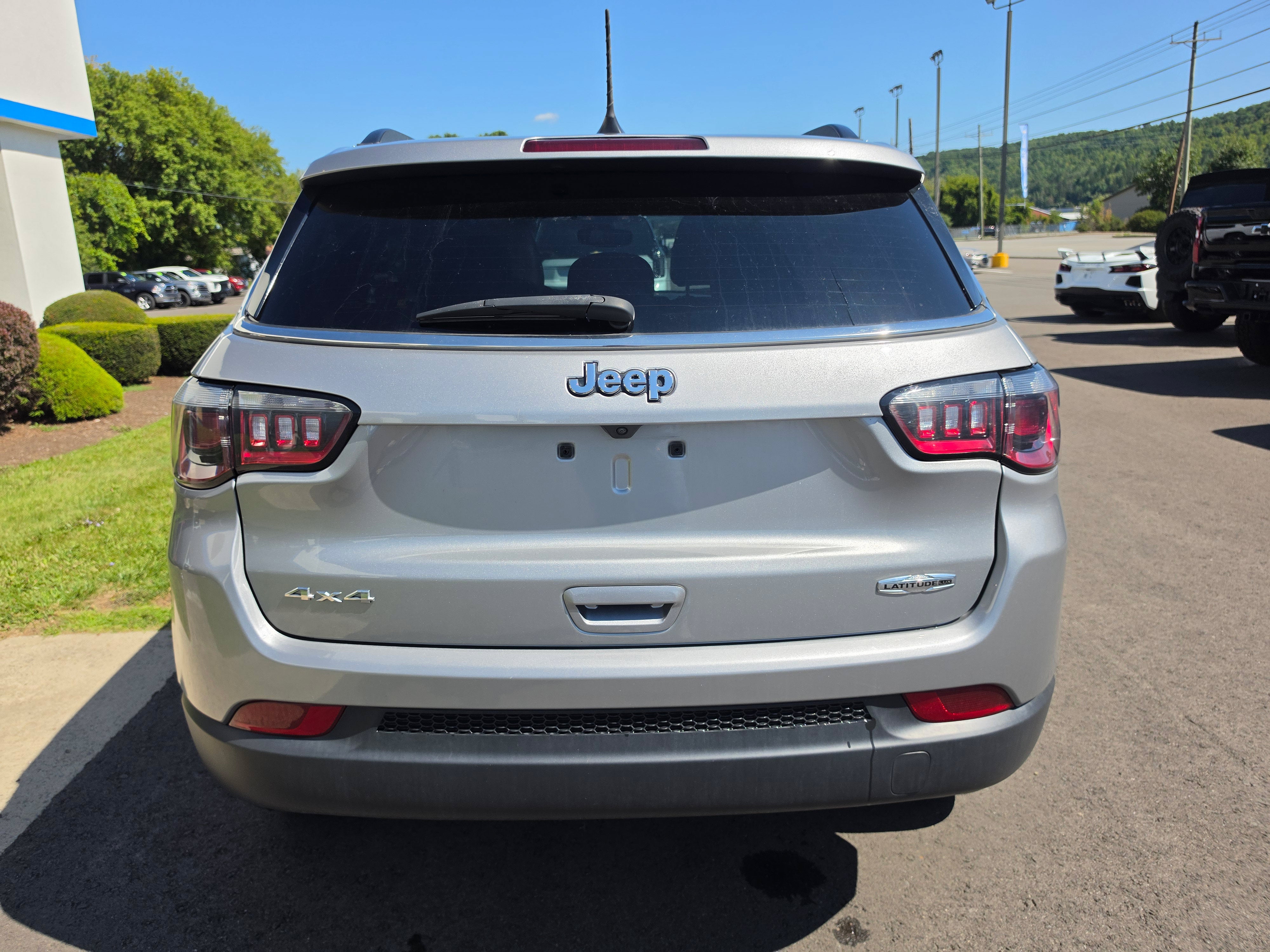 2023 Jeep Compass Latitude Lux