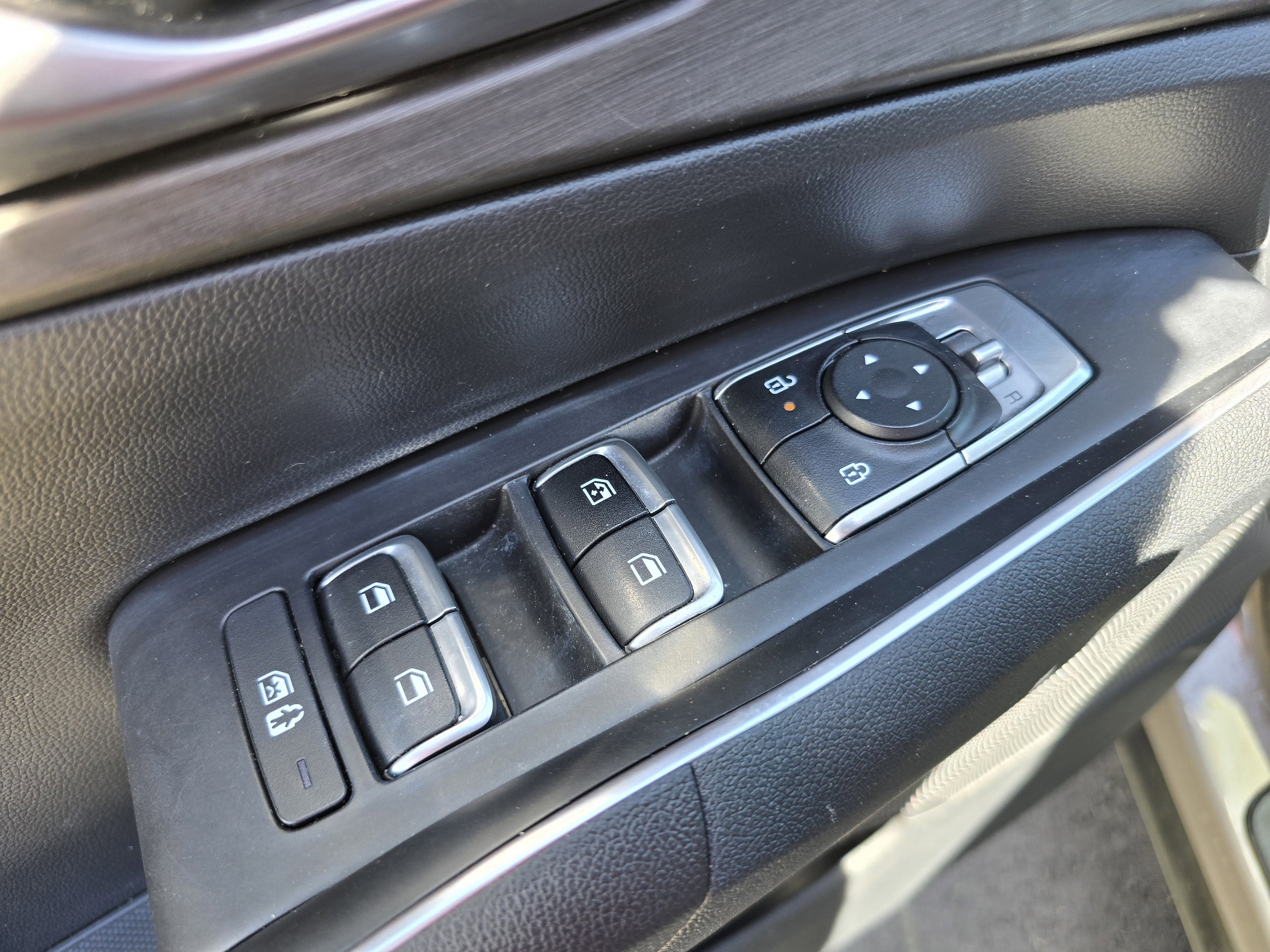 2024 Kia Sorento X-Line EX