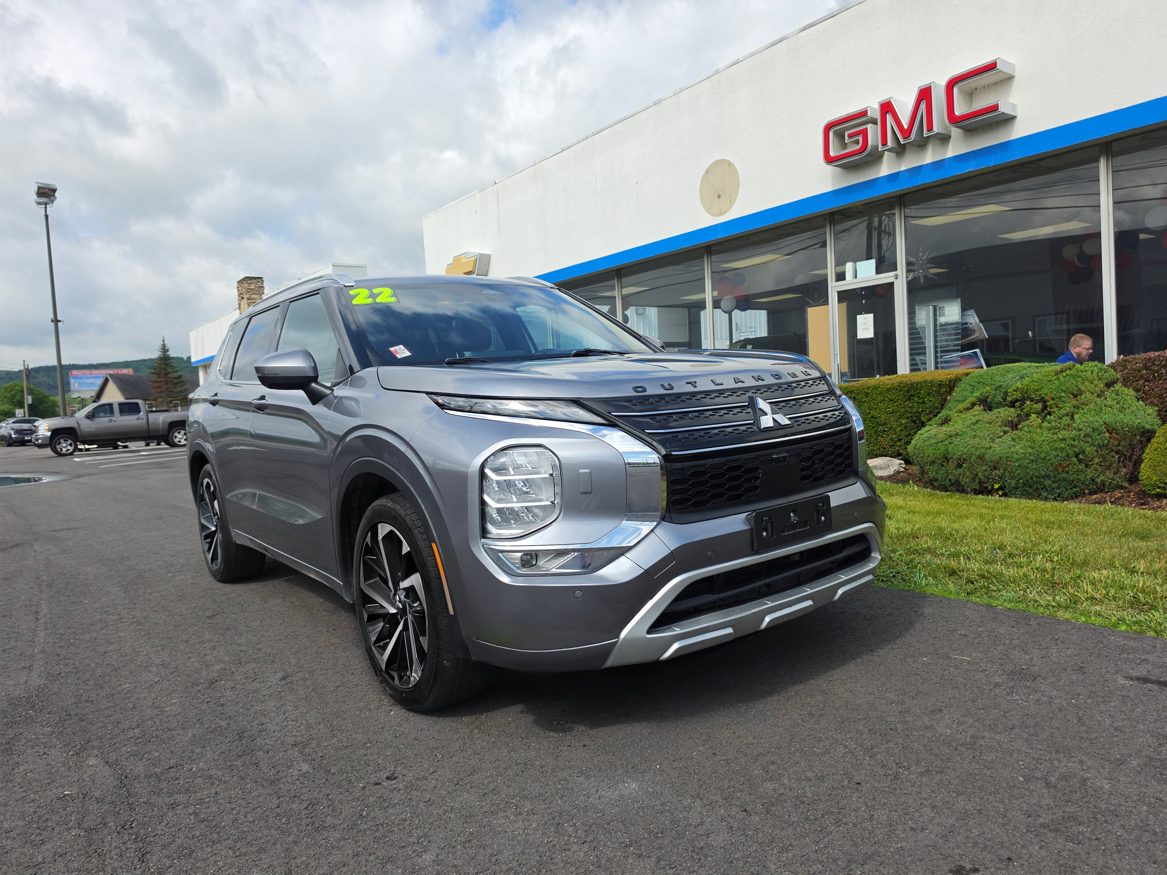 2022 Mitsubishi Outlander SEL
