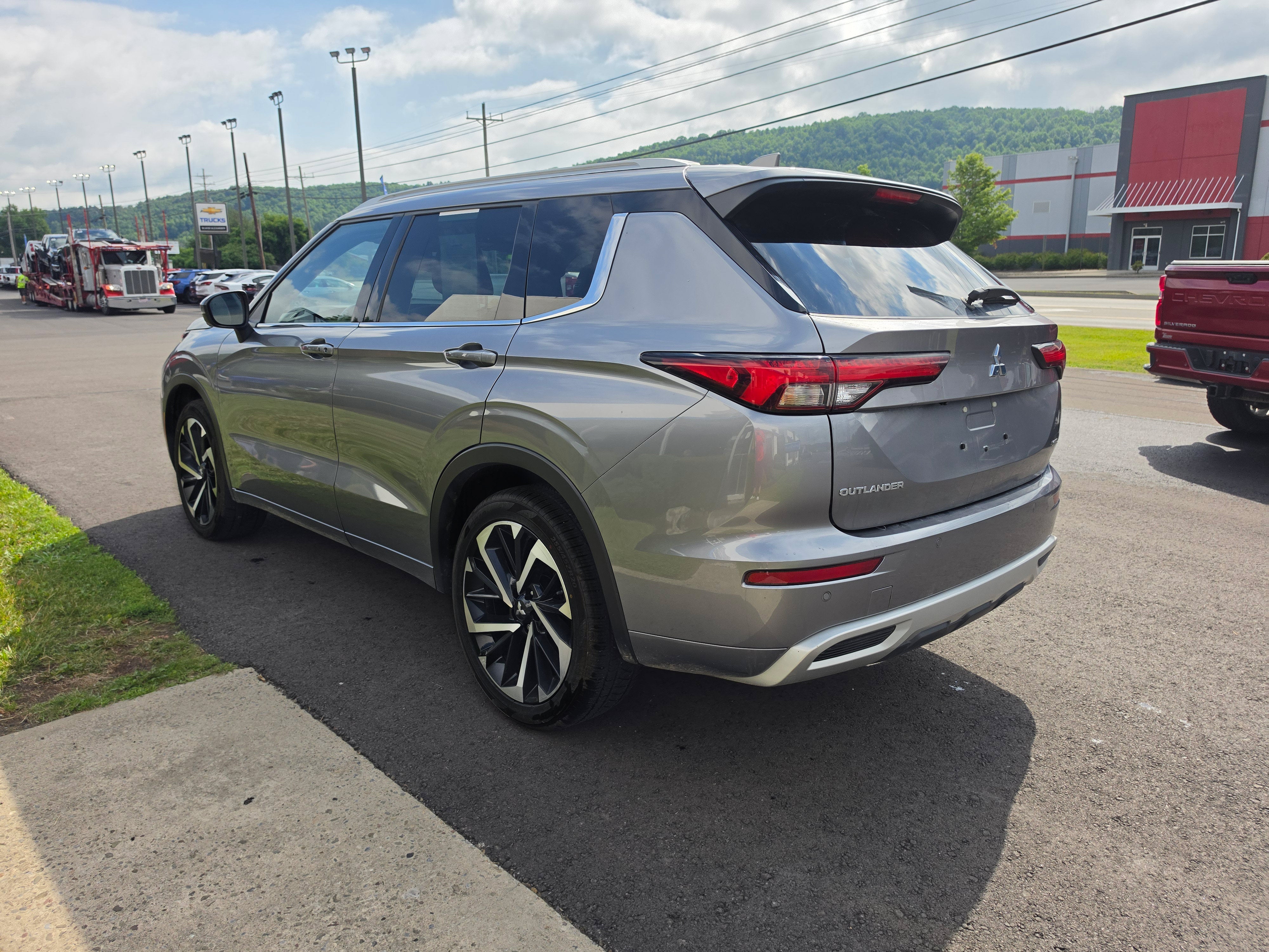 2022 Mitsubishi Outlander SEL