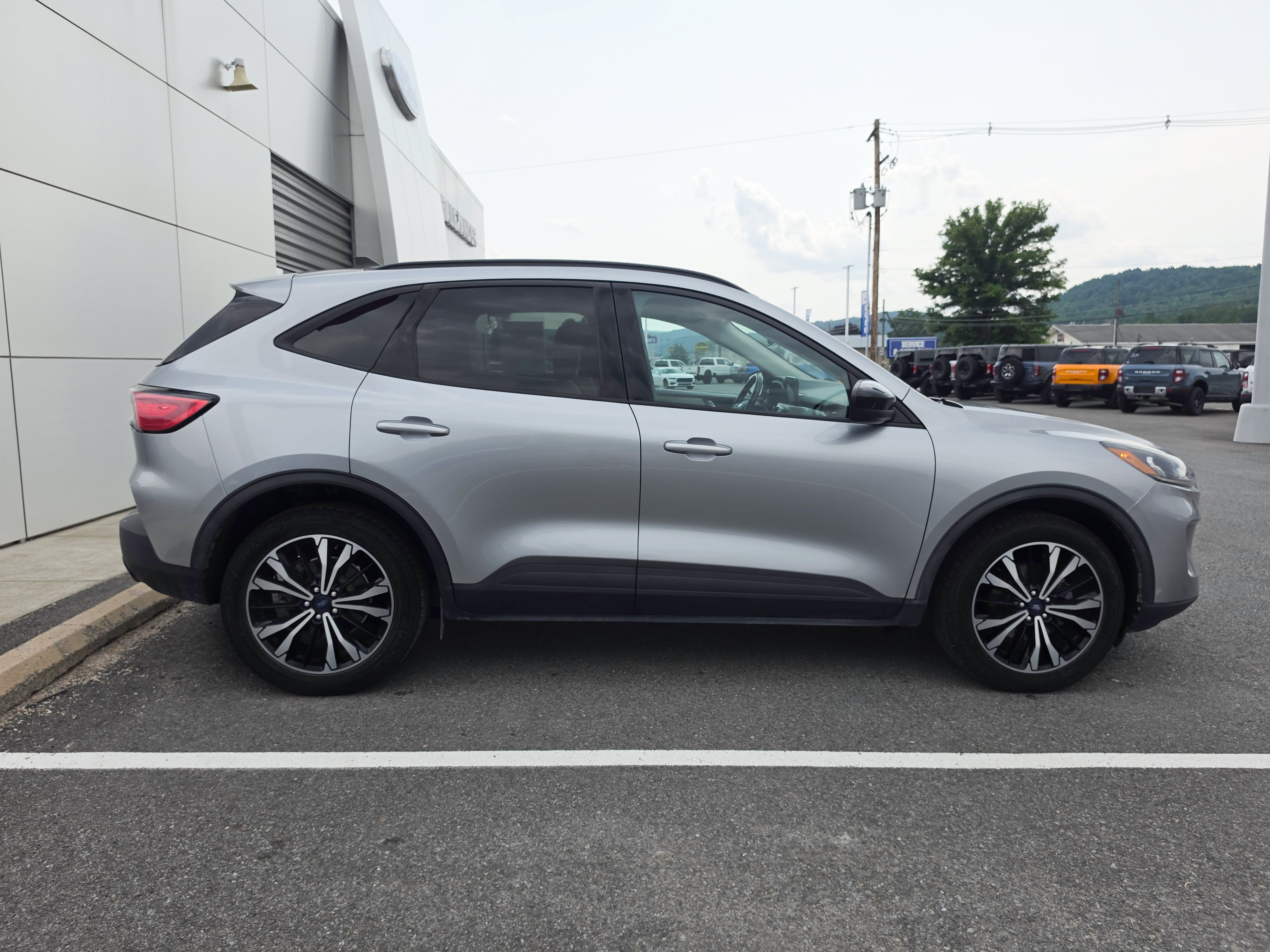 2021 Ford Escape SE